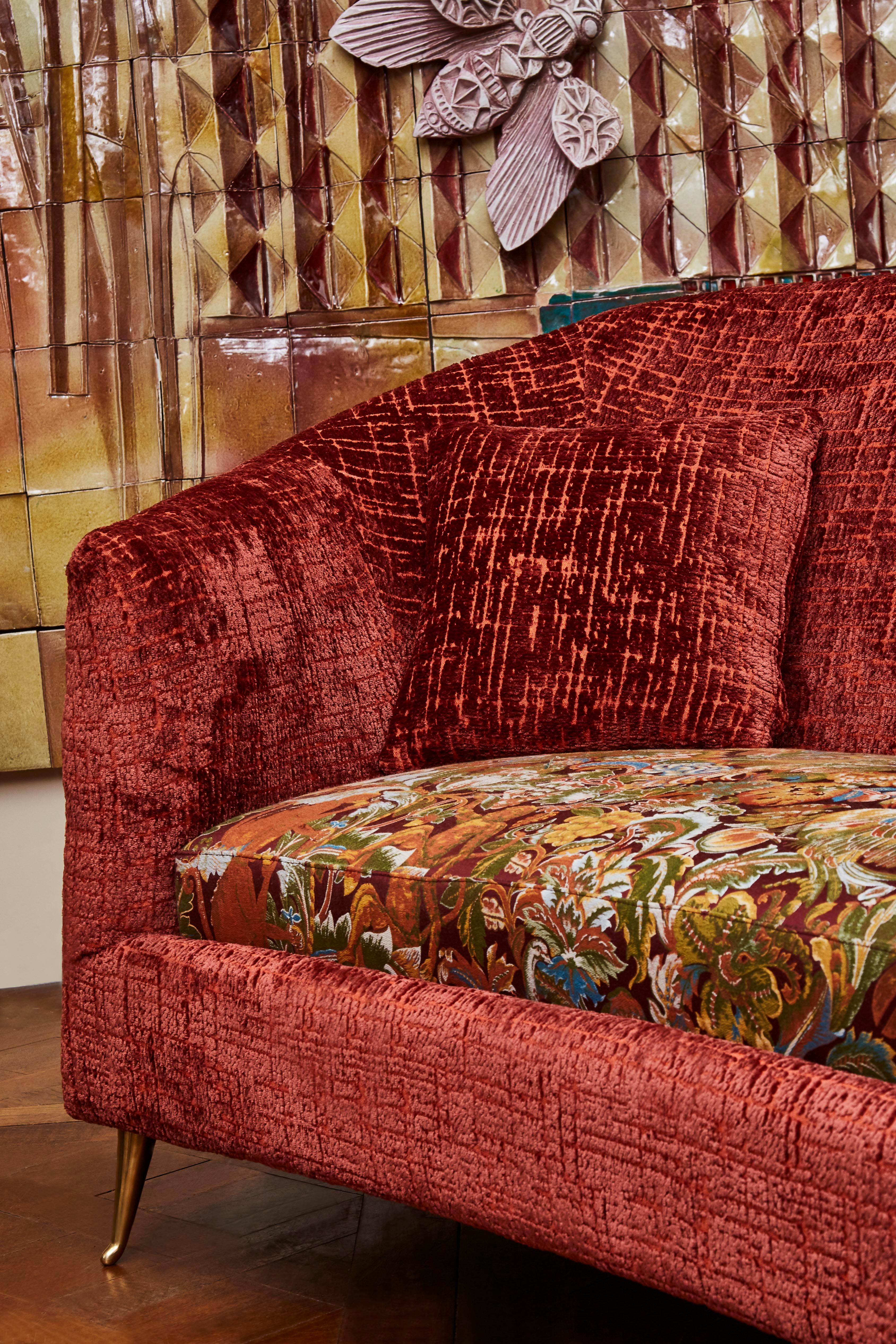 Late 20th Century Curved Sofa by Studio Glustin
