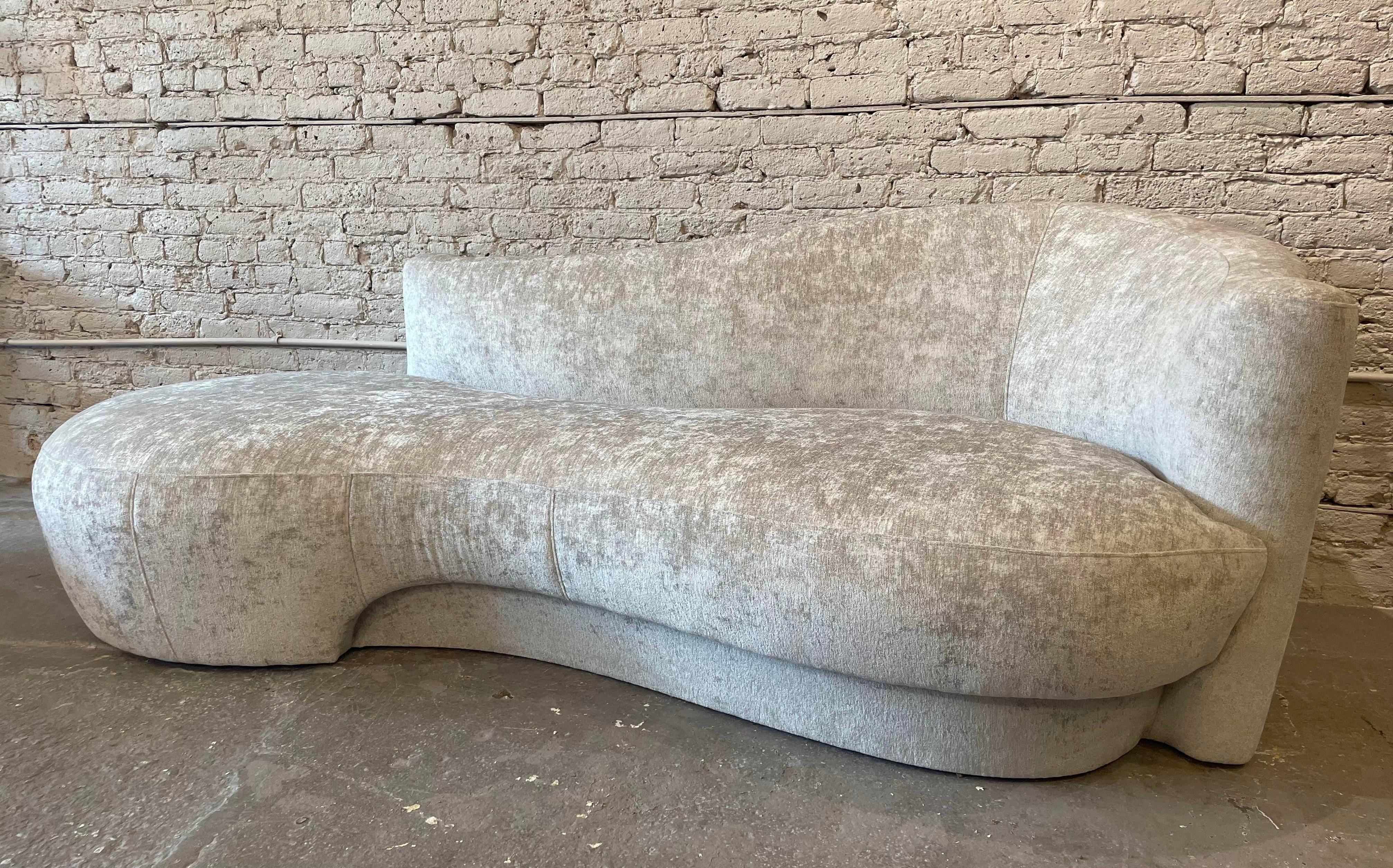 Sofá Chaise Curvo, años 80 en venta 2