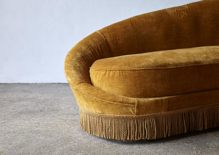 Curved Sofa, Ico Parisi / Federico Munari, Italy, 1950 For Sale 1