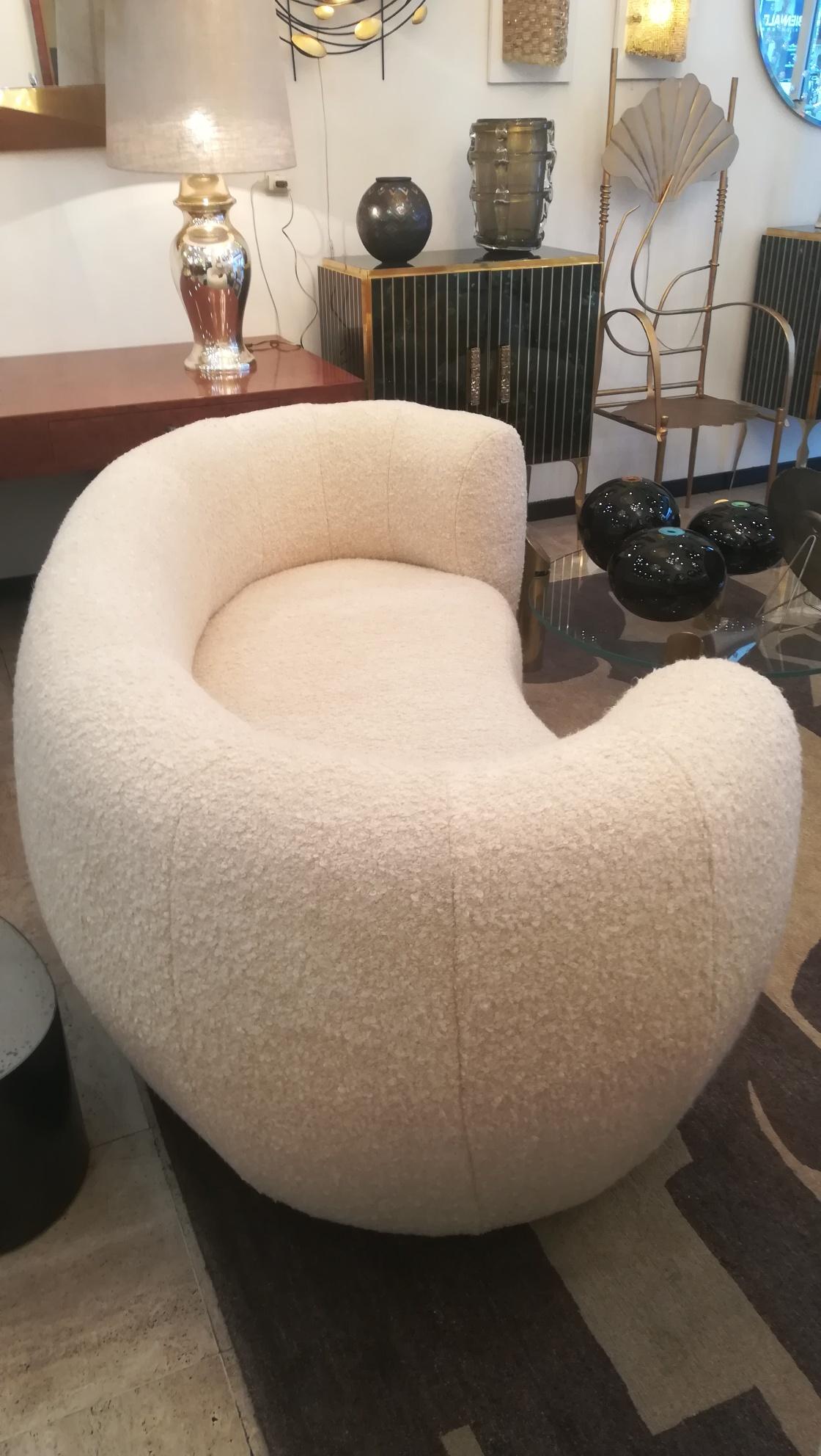Curved Sofa in Beige Bouclette Fabric 4