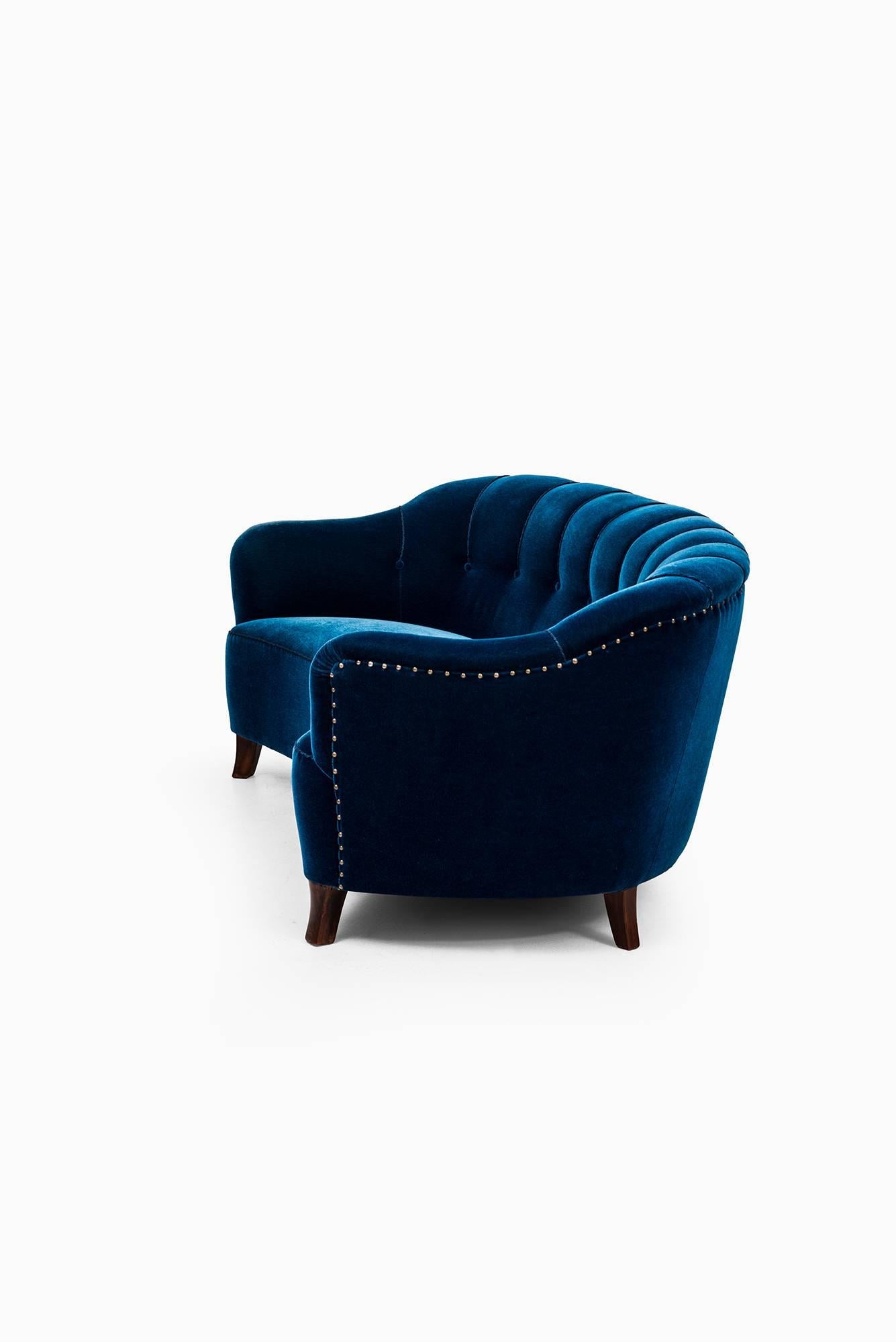 Swedish Curved Sofa in Blue Velvet Attributed to Otto Schulz