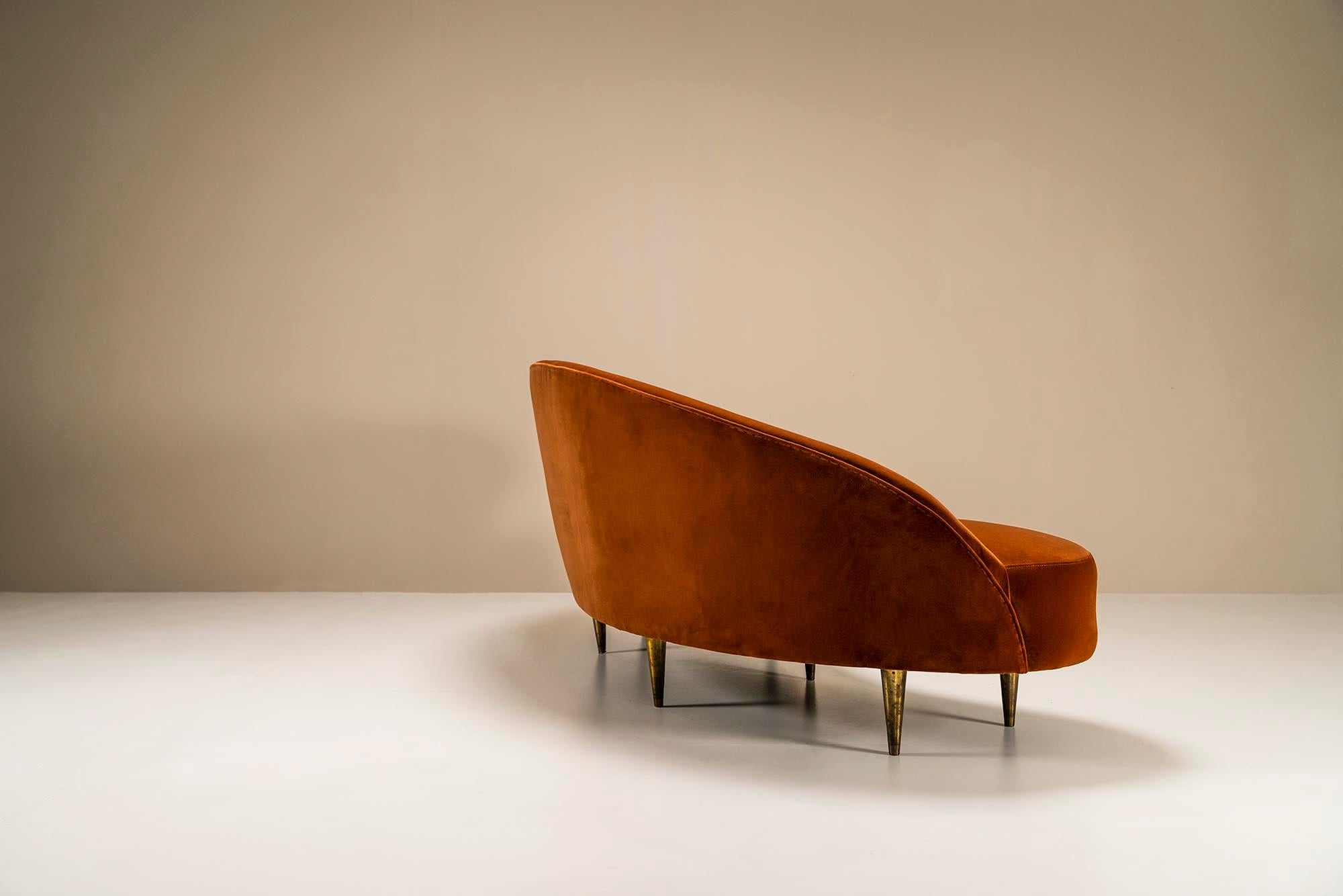 Mid-Century Modern Curved Sofa In Ocher Velours Attributed To Federico Munar, Italy 1950s