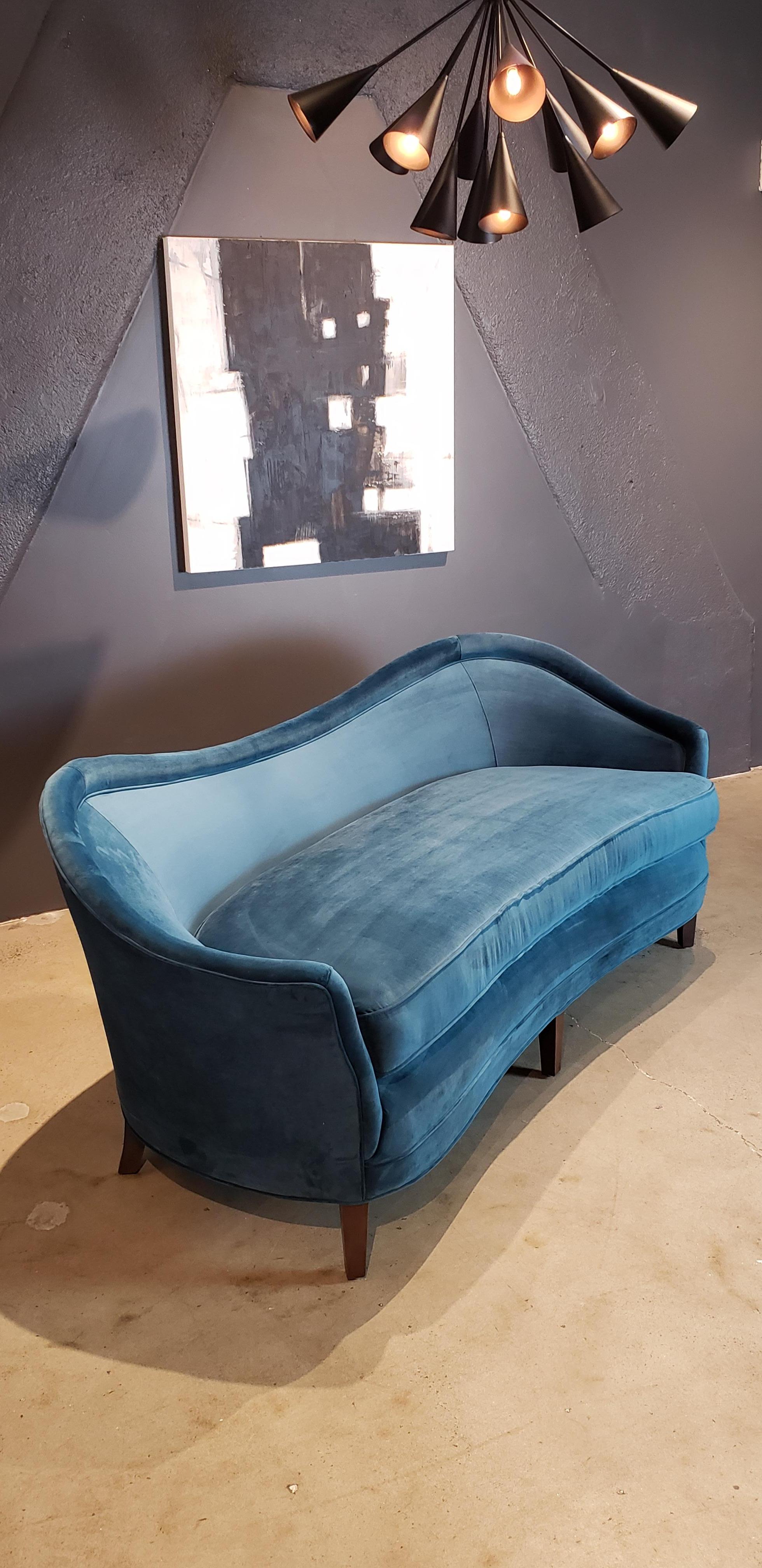 Italian Curved Sofa in the Style of Gio Ponti, Italy, 1940s, Restored in Teal Velvet