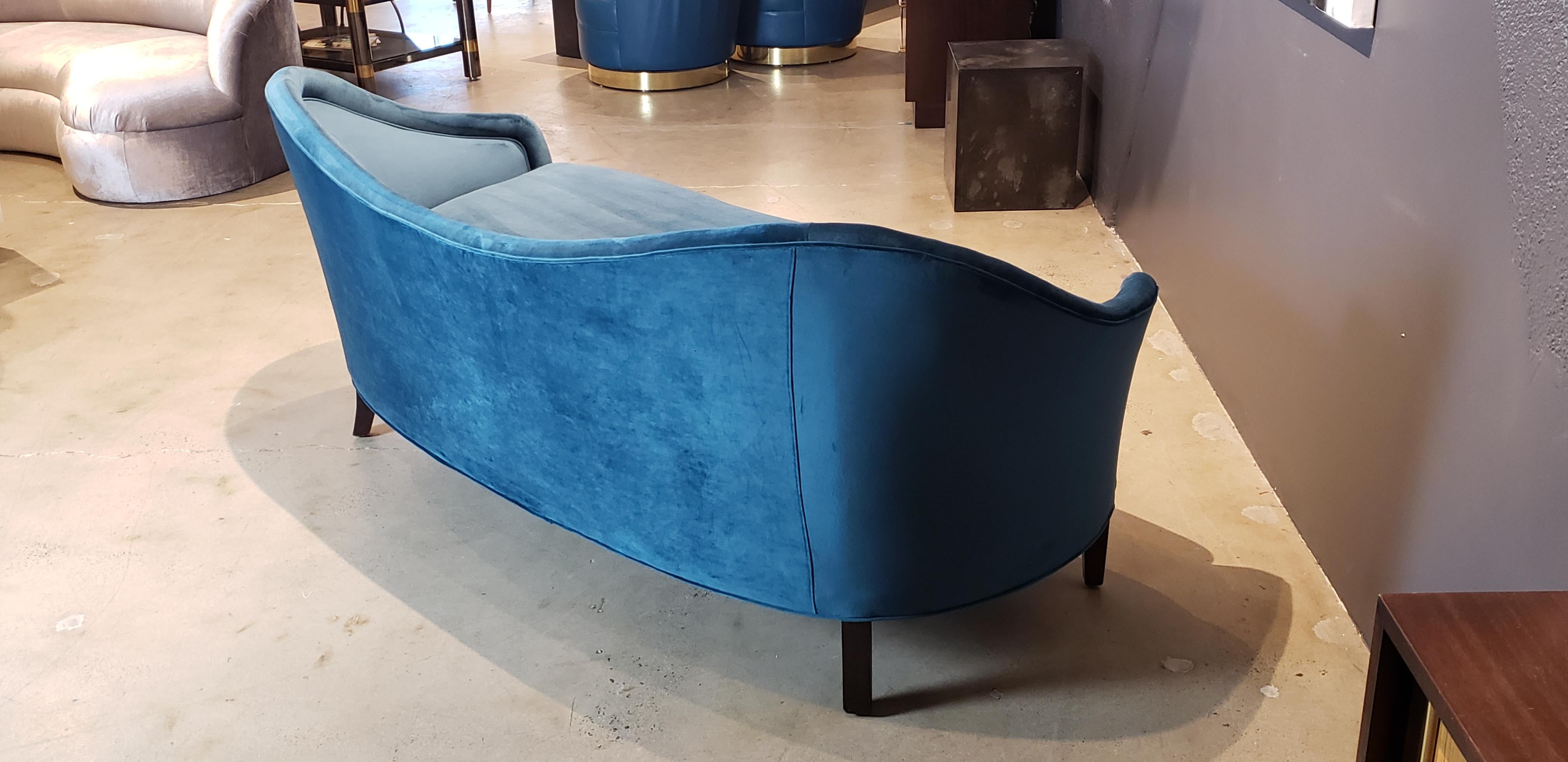 Curved Sofa in the Style of Gio Ponti, Italy, 1940s, Restored in Teal Velvet 1