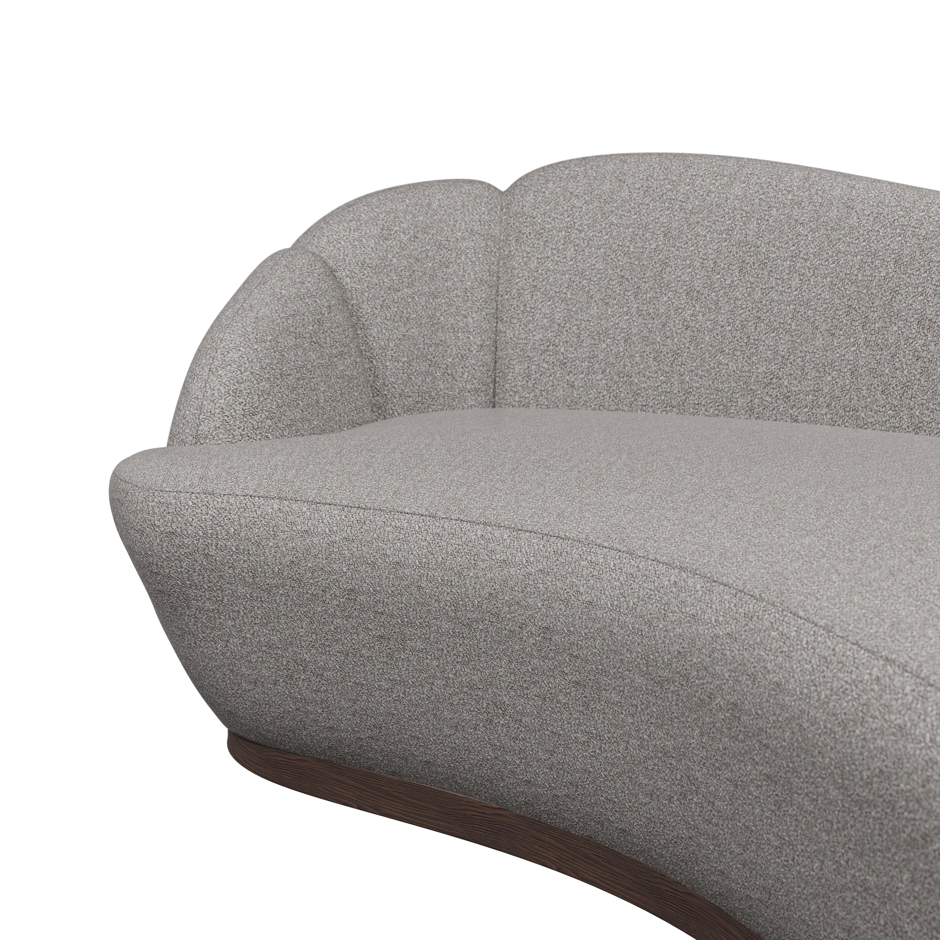 Gebogenes Sofa Montgolfiére grau Bouclé handcrafted by Murmurio im Zustand „Neu“ im Angebot in Lordelo, PT