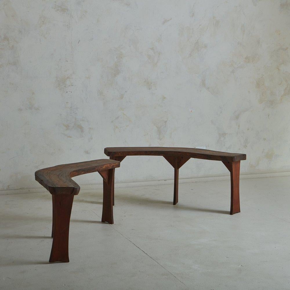 Curved Stained Oak Bench, France 20th Century In Good Condition In Chicago, IL