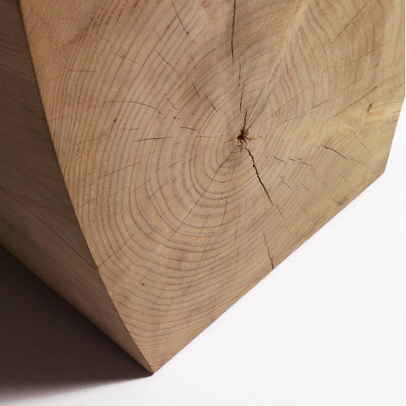 Gebogener Hocker oder Stuhl aus massivem Zedernholz im Angebot 1