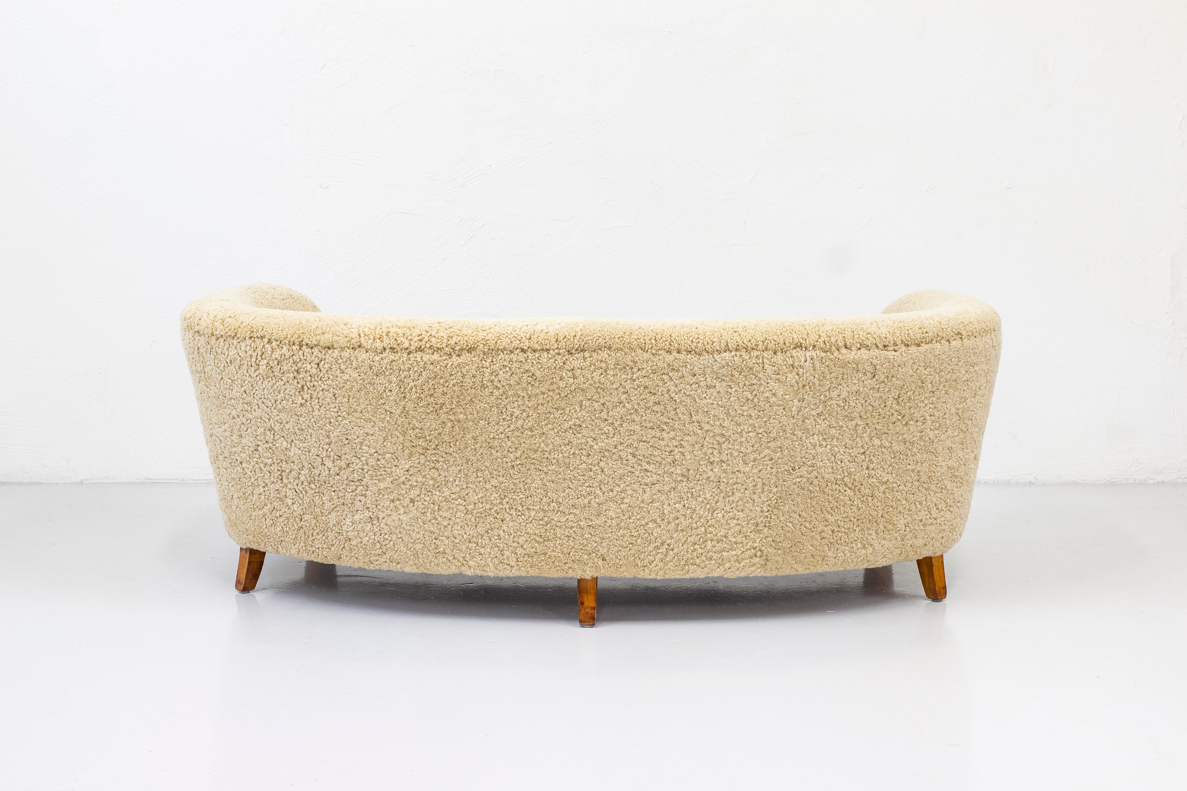 Curved Swedish Modern Sofa with Sheepskin, Sweden, 1930-40s 4