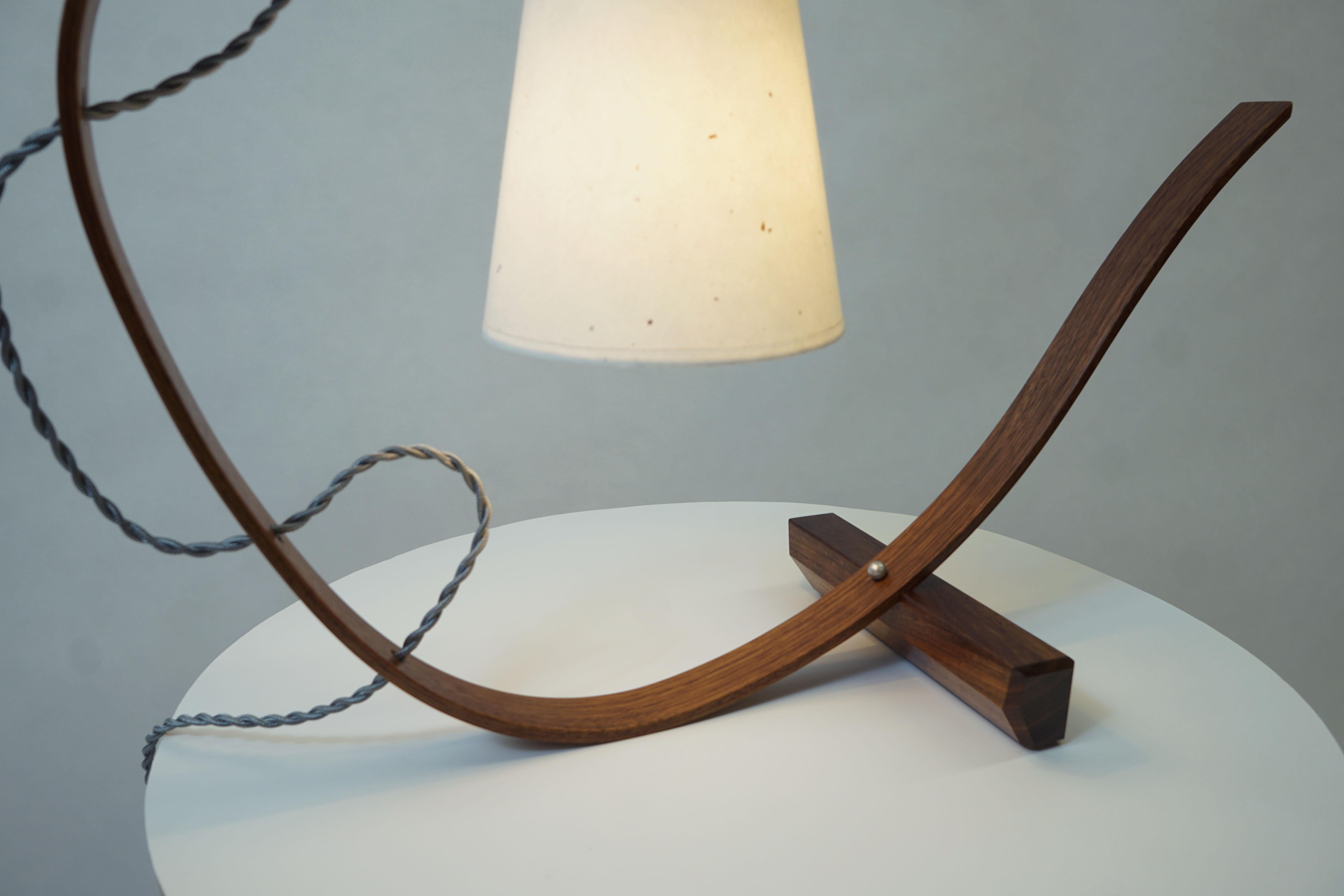 Scandinavian Modern Curved Table Lamp Sculpture, Handcrafted in Walnut Wood with Walnut Base For Sale