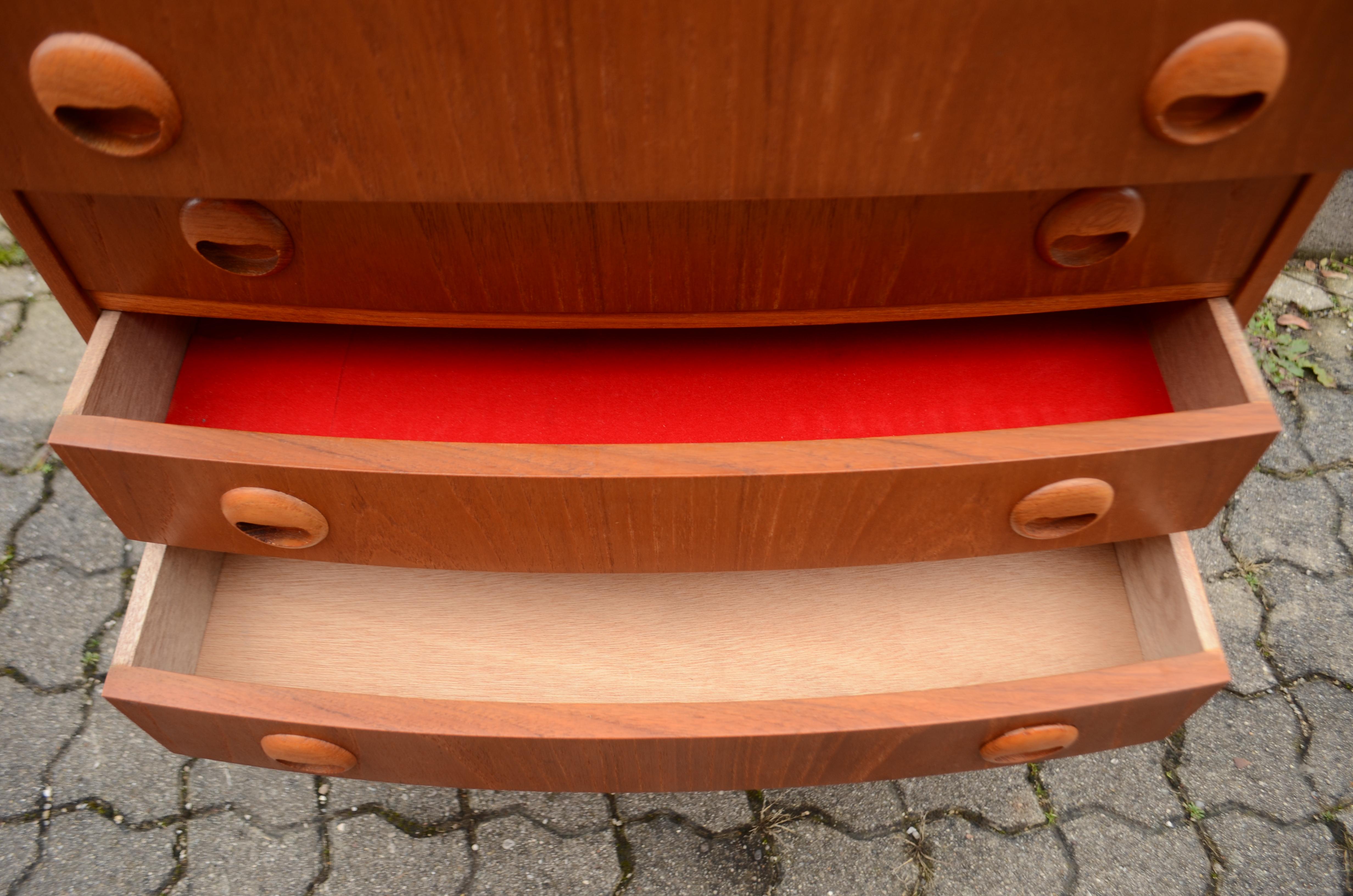 Cassettiera in teak curvato di Kai Kristiansen in vendita 8