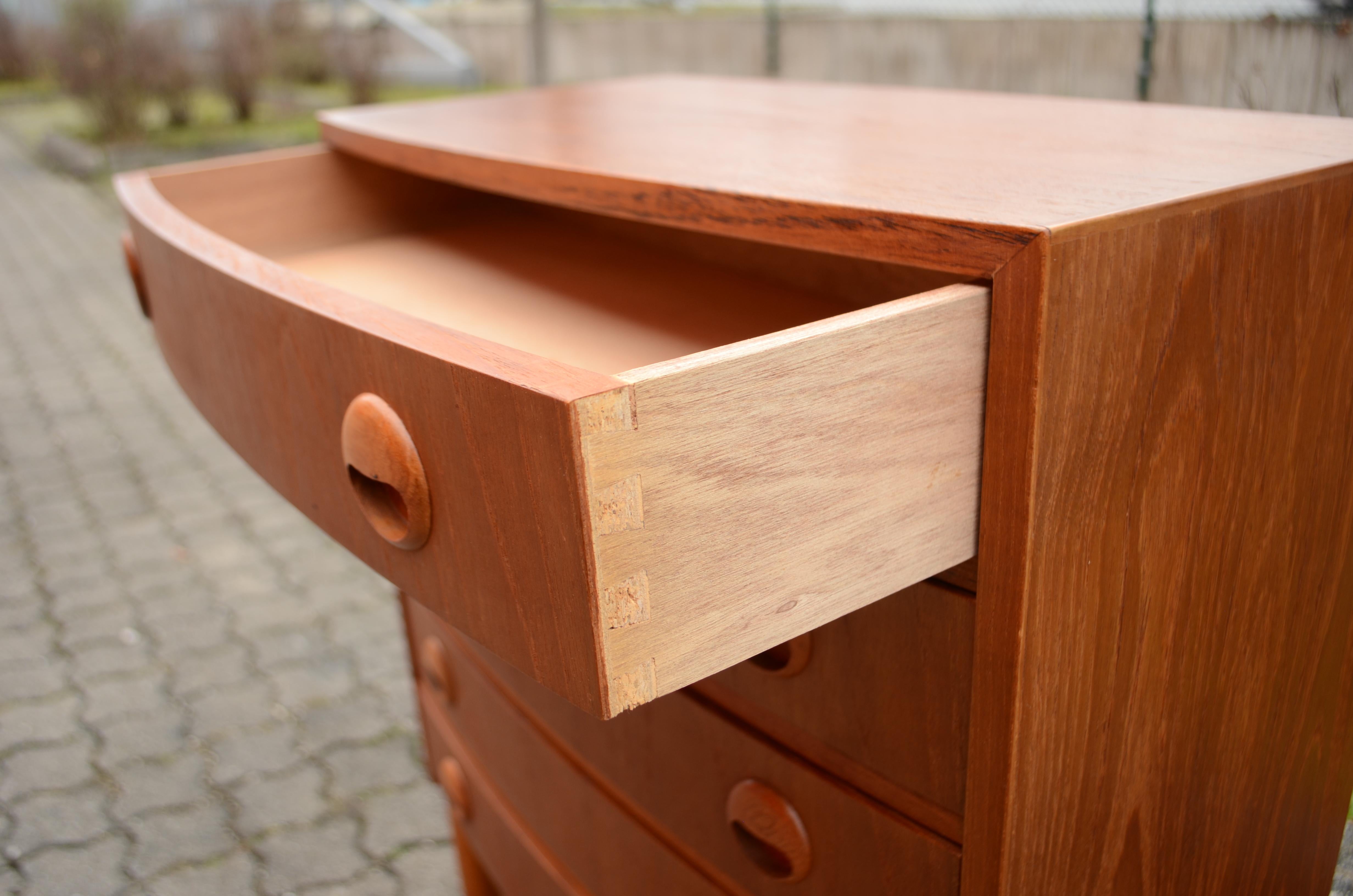 Cassettiera in teak curvato di Kai Kristiansen in vendita 9