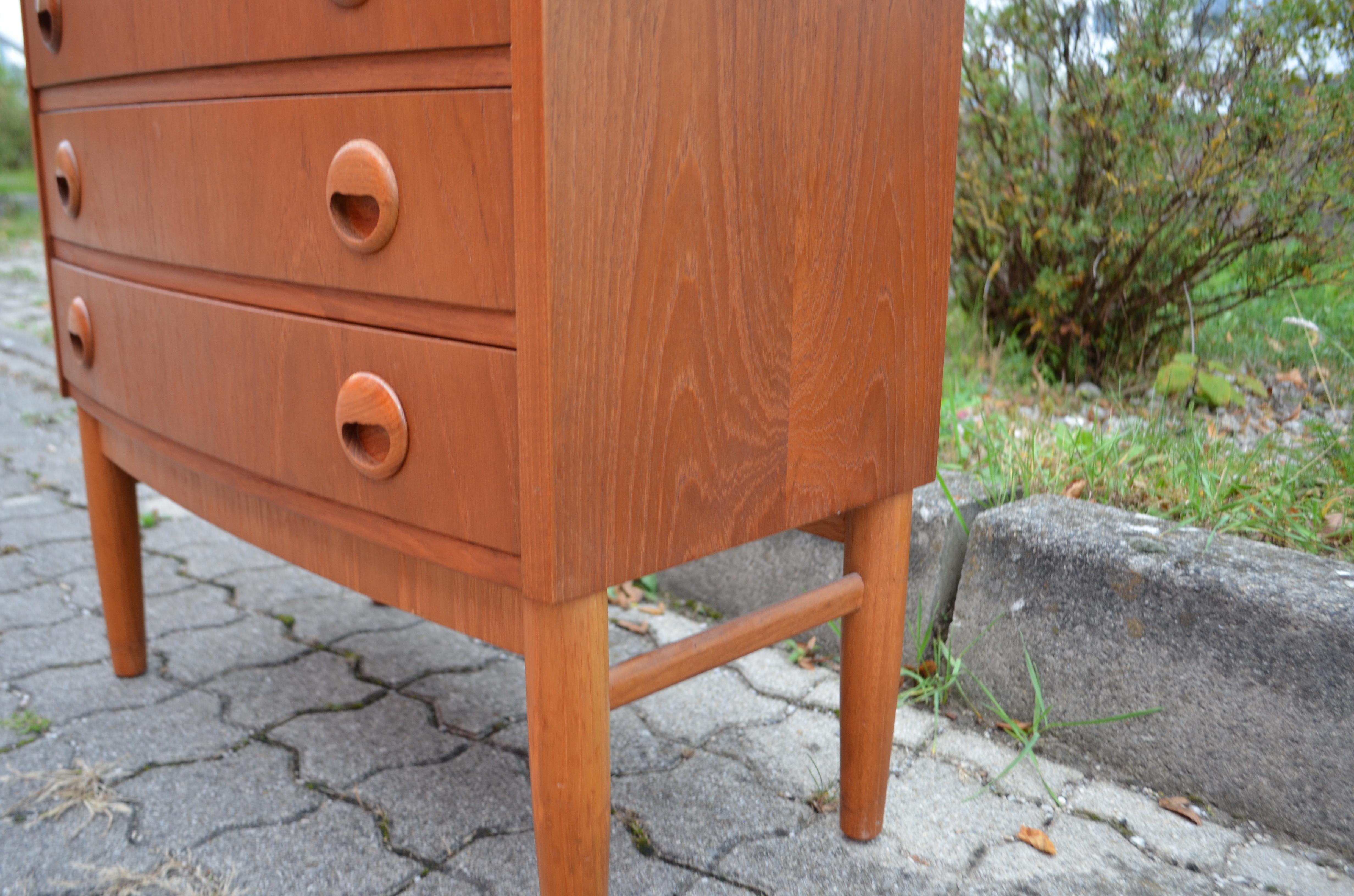 Cassettiera in teak curvato di Kai Kristiansen in vendita 1