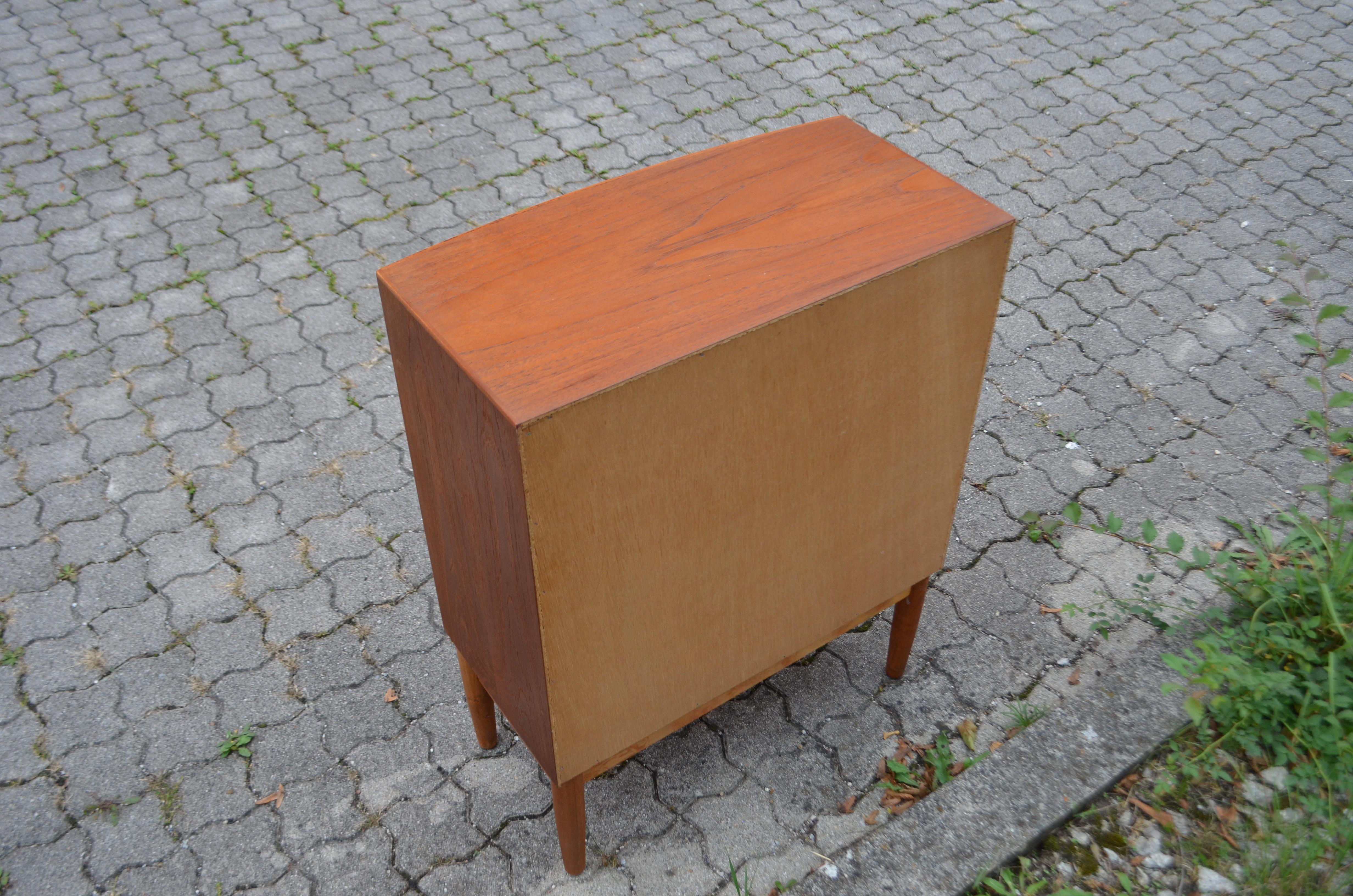 Cassettiera in teak curvato di Kai Kristiansen in vendita 3