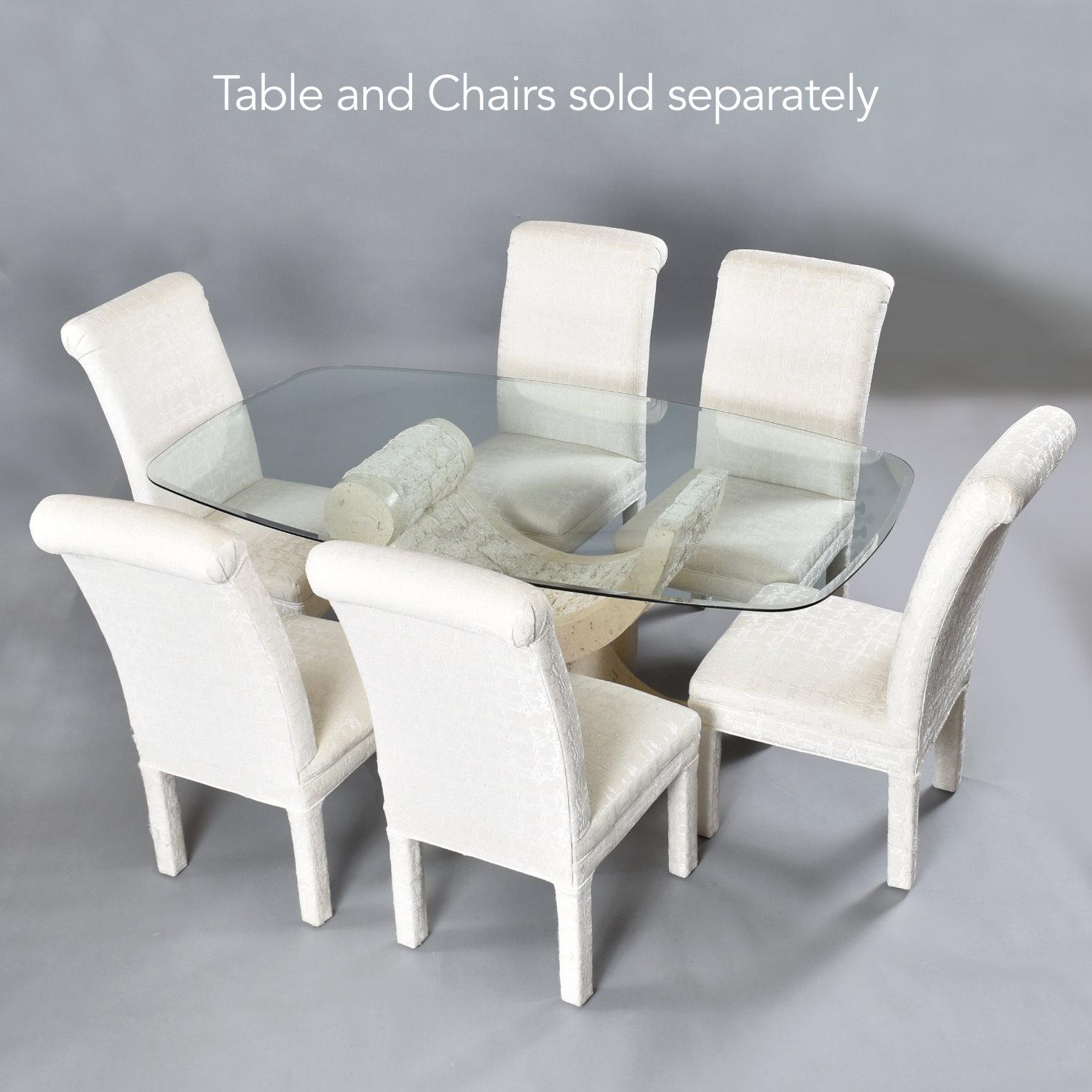 Table de salle à manger à piédestal incurvé en pierre tessellée avec plateau en verre ovale Excellent état - En vente à Chattanooga, TN