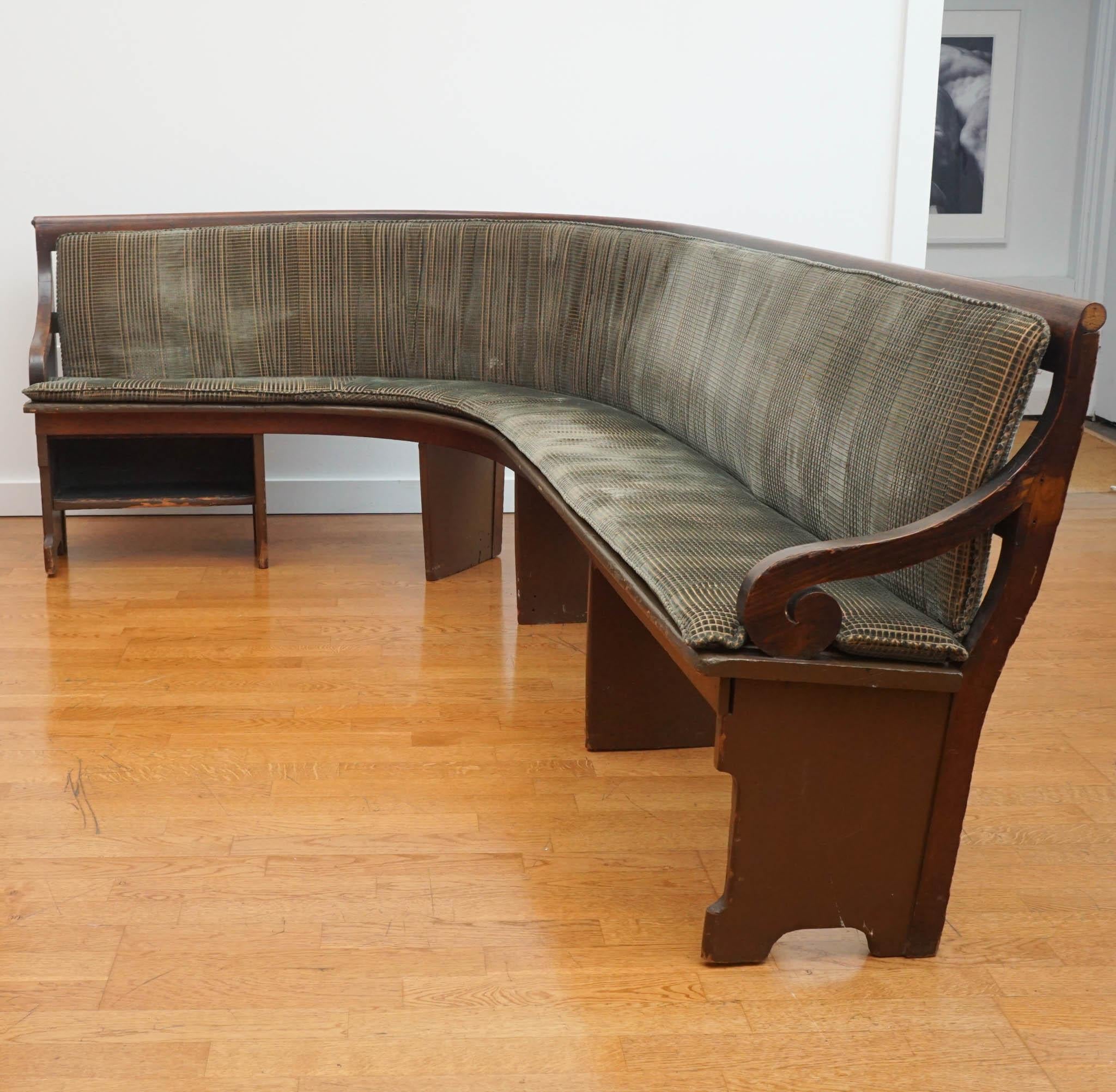 Regency Curved upholstered bench For Sale