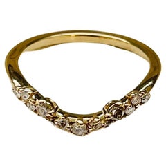 Alliance courbée en or jaune 18 carats avec diamants