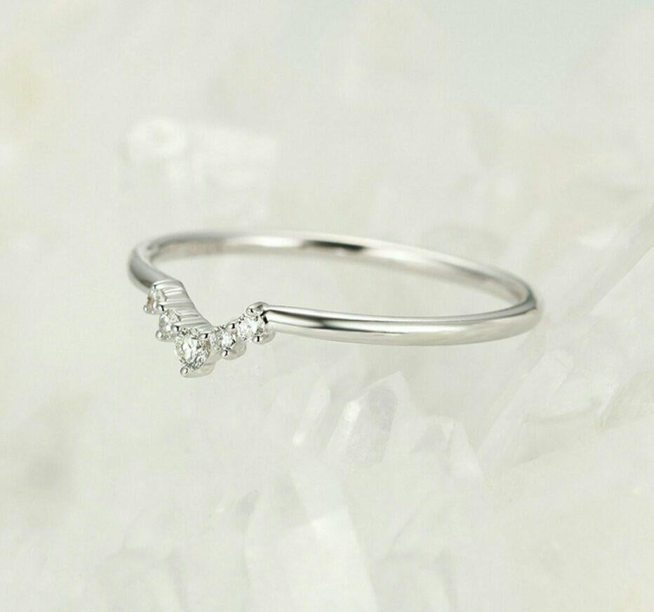 Curved Wedding Band White Gold Band Unique Chevron Band Diamond Ring 14k Gold N8
Light weight can be worn everyday

Additional information:
Condition: New without tags: A brand-new, unused, and unworn item (including handmade items) that is not in