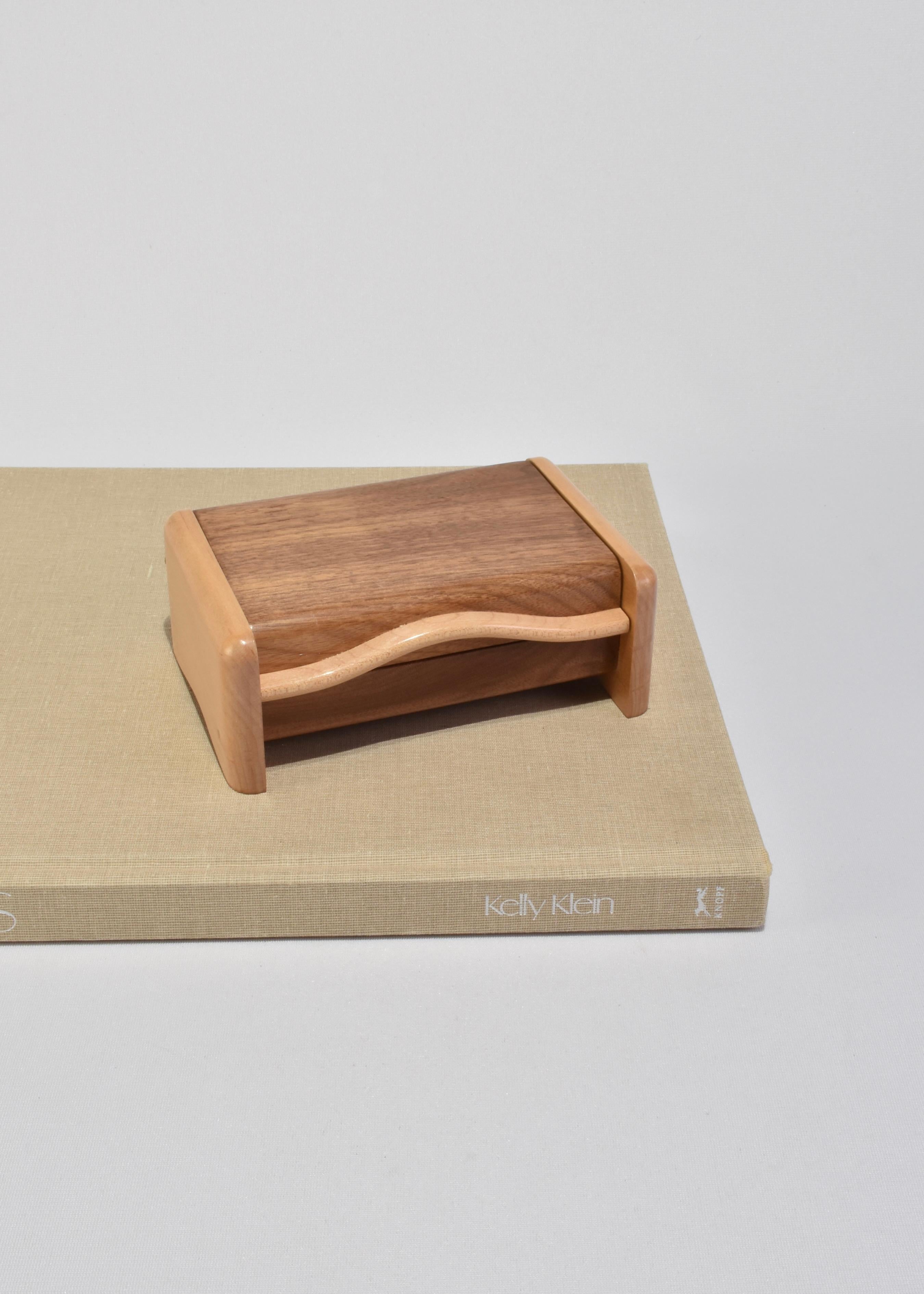 Joyero de madera curvado Madera en venta