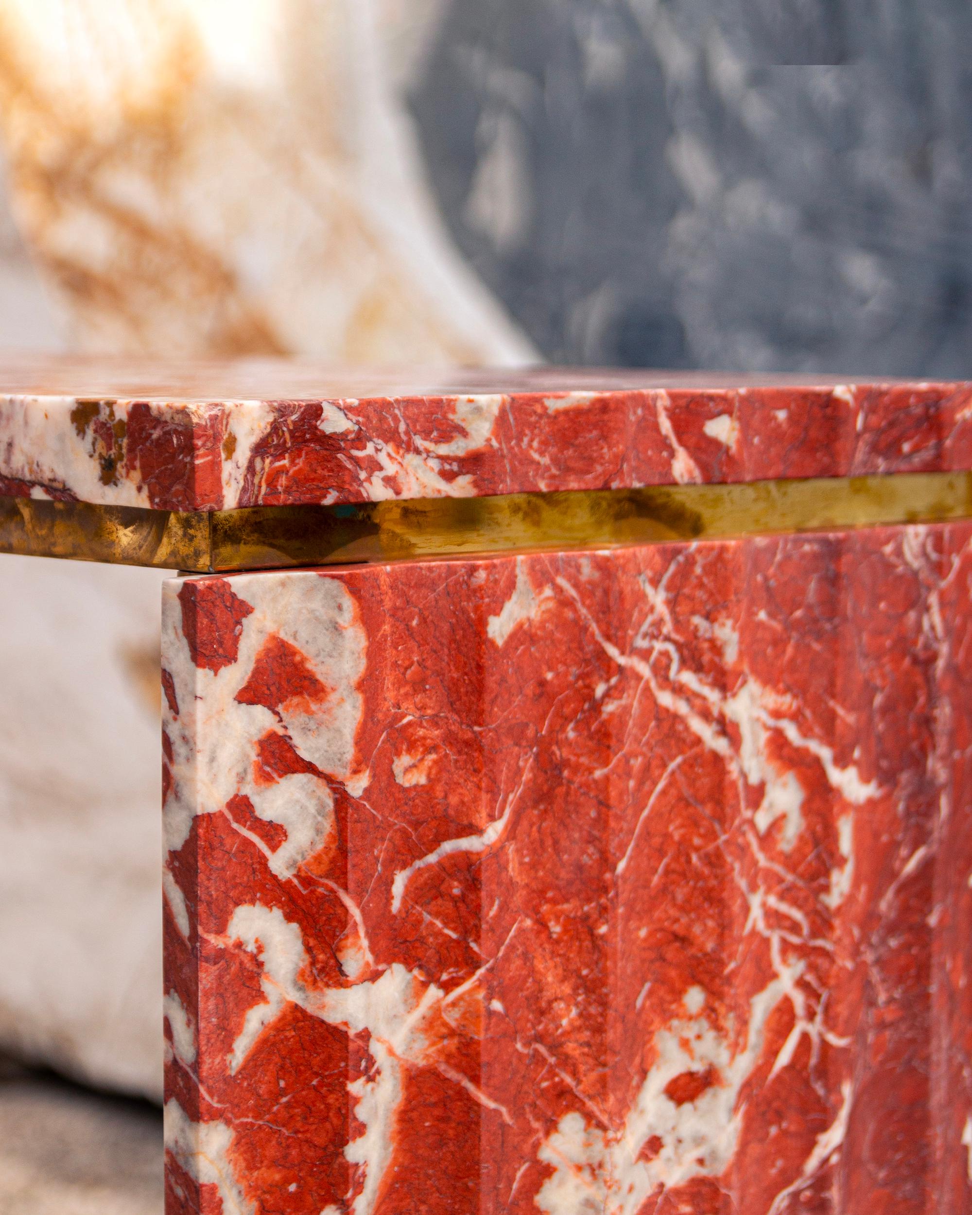 Curves Marble Console by Serafini In New Condition For Sale In London, GB