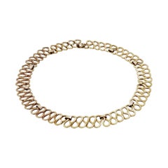 Curves Yellow Gold Necklace