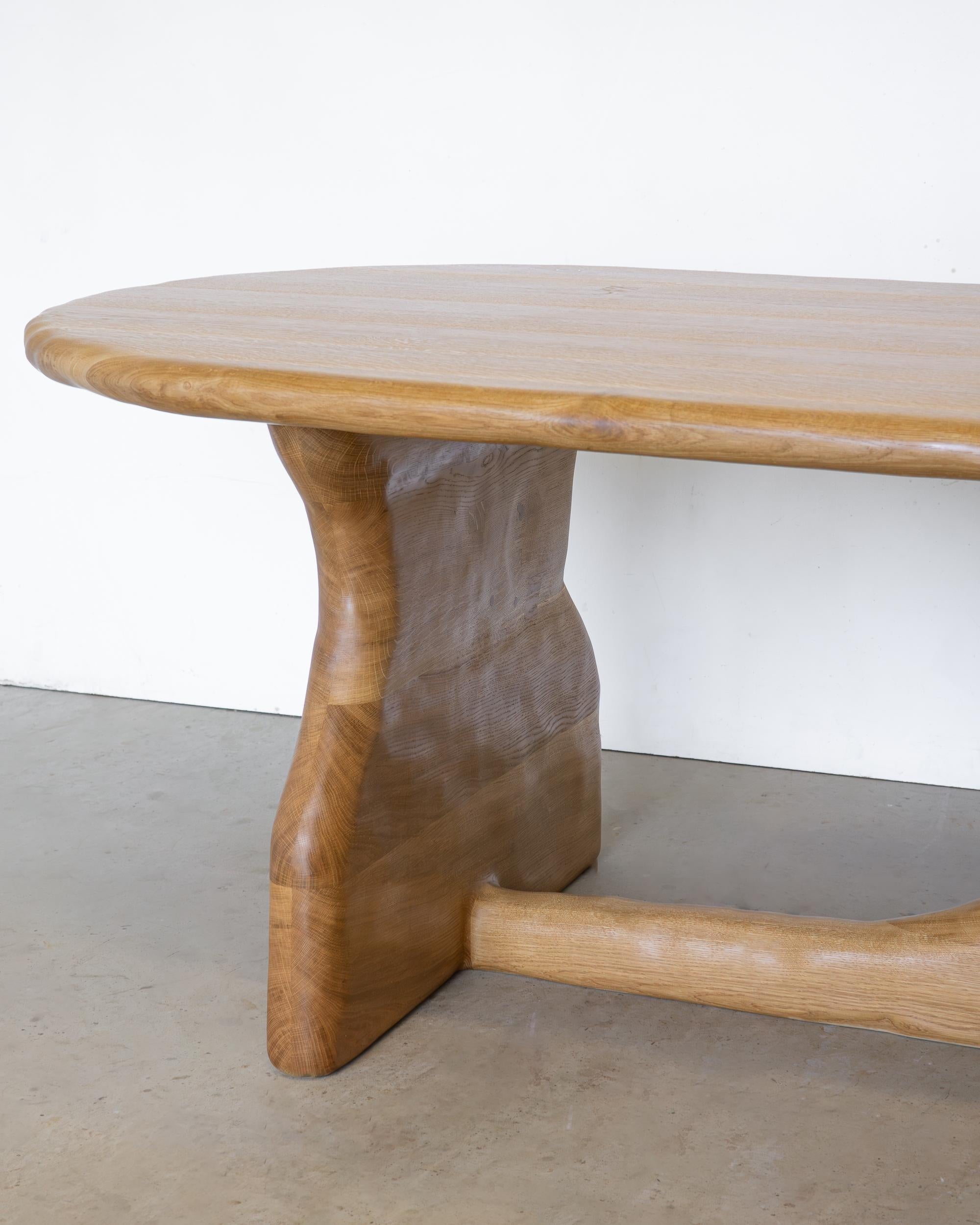 German Curvo Dining Table - Sculptural Table in Oak Wood For Sale