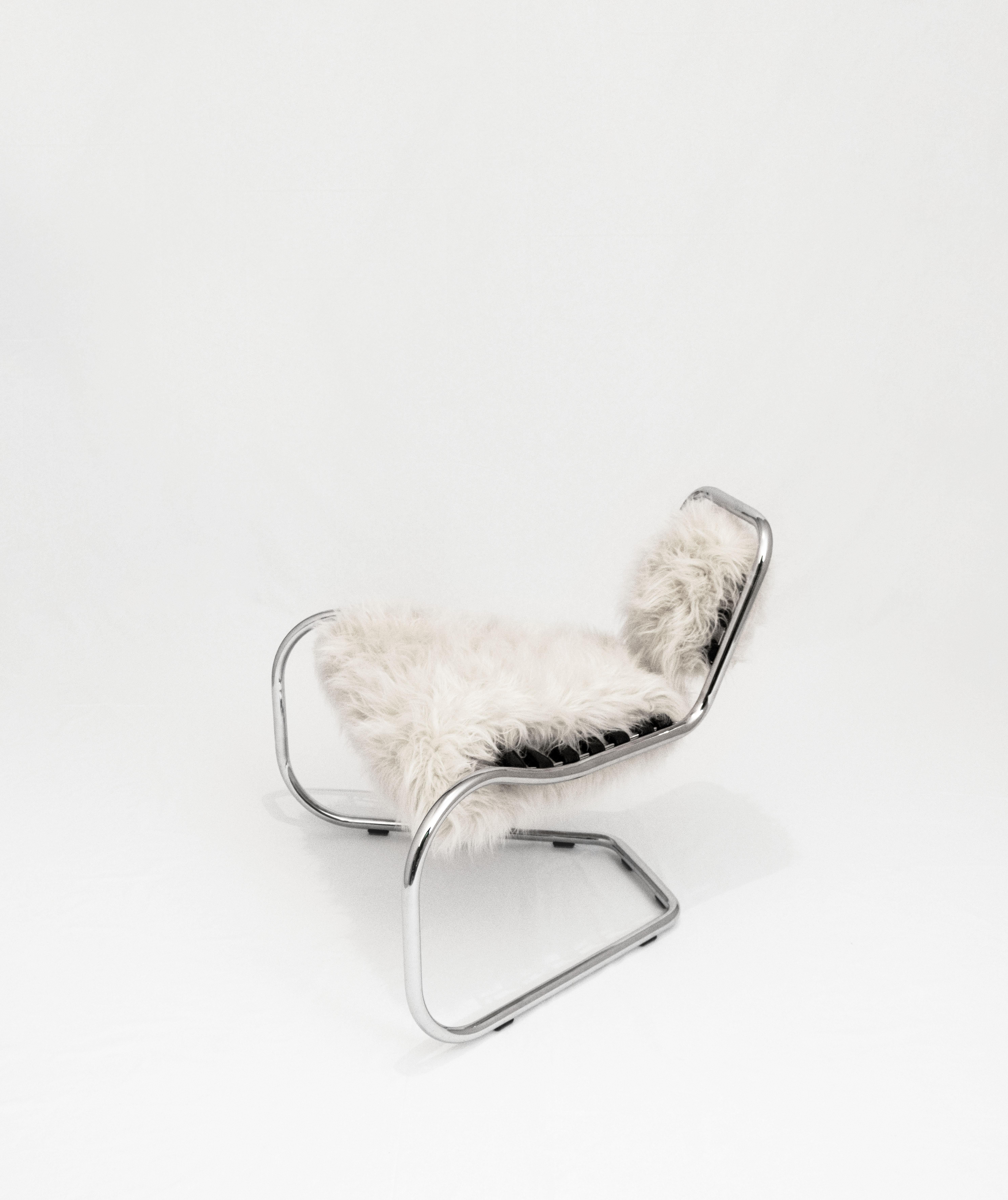 Acier Fauteuil courbé conçu par Luca Pasqualotti pour Seconda Giovinezza 2024 en vente