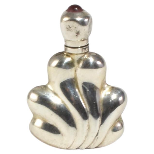Bottiglia di profumo curvy