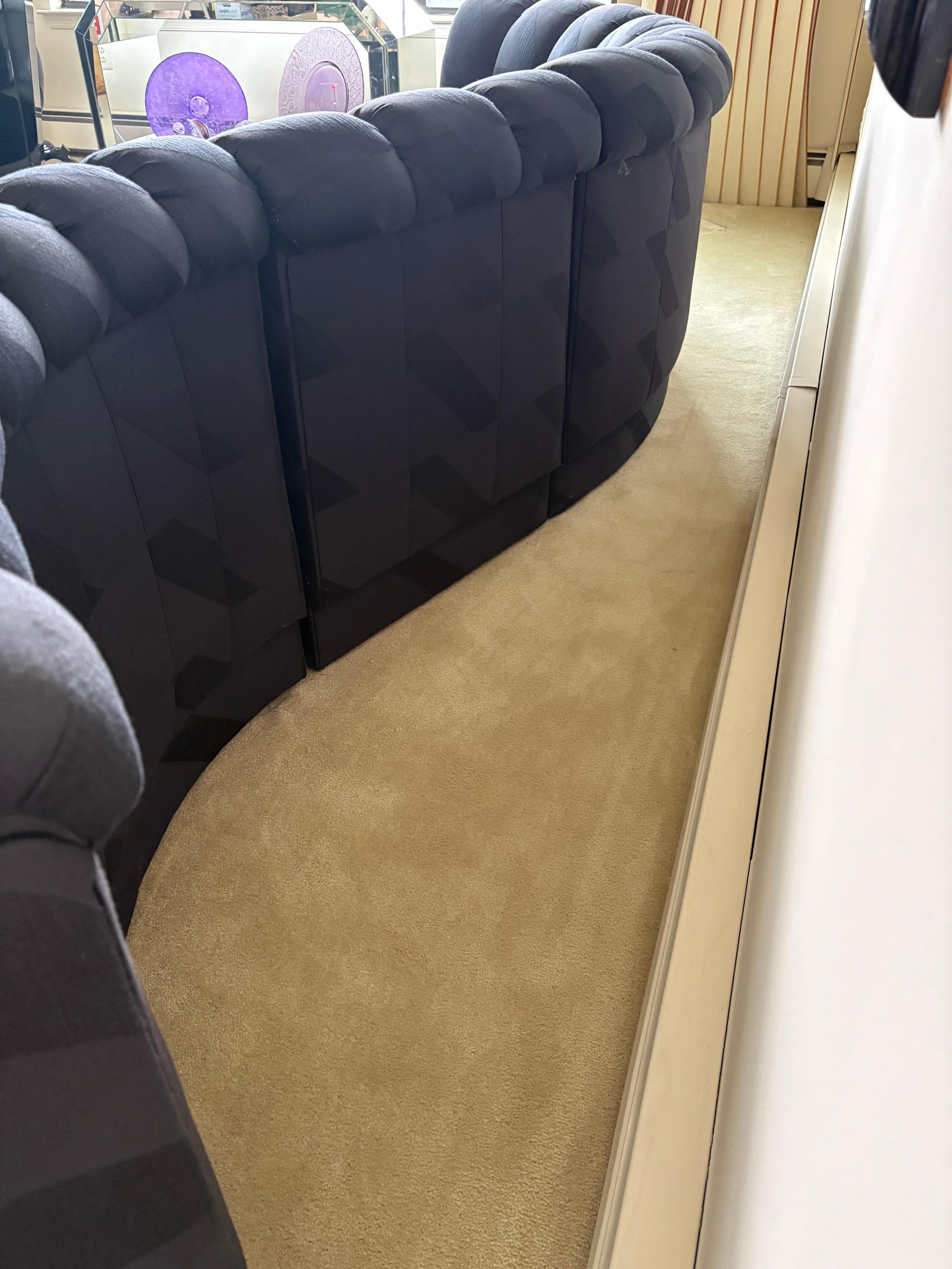 Canapé sectionnel contemporain modulable Curvy Vintage Serpentine en vente 6