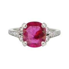 Cushion 3.02ct Ruby and Diamond Platinum Ring Cushion 3.02ct Ruby and Diamond Platinum Ring