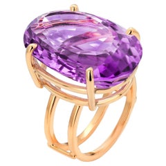 Gelbgoldring mit Amethyst im Kissenschliff, 23,95 Karat, doppelter Schaft, 0,90 Zoll Länge