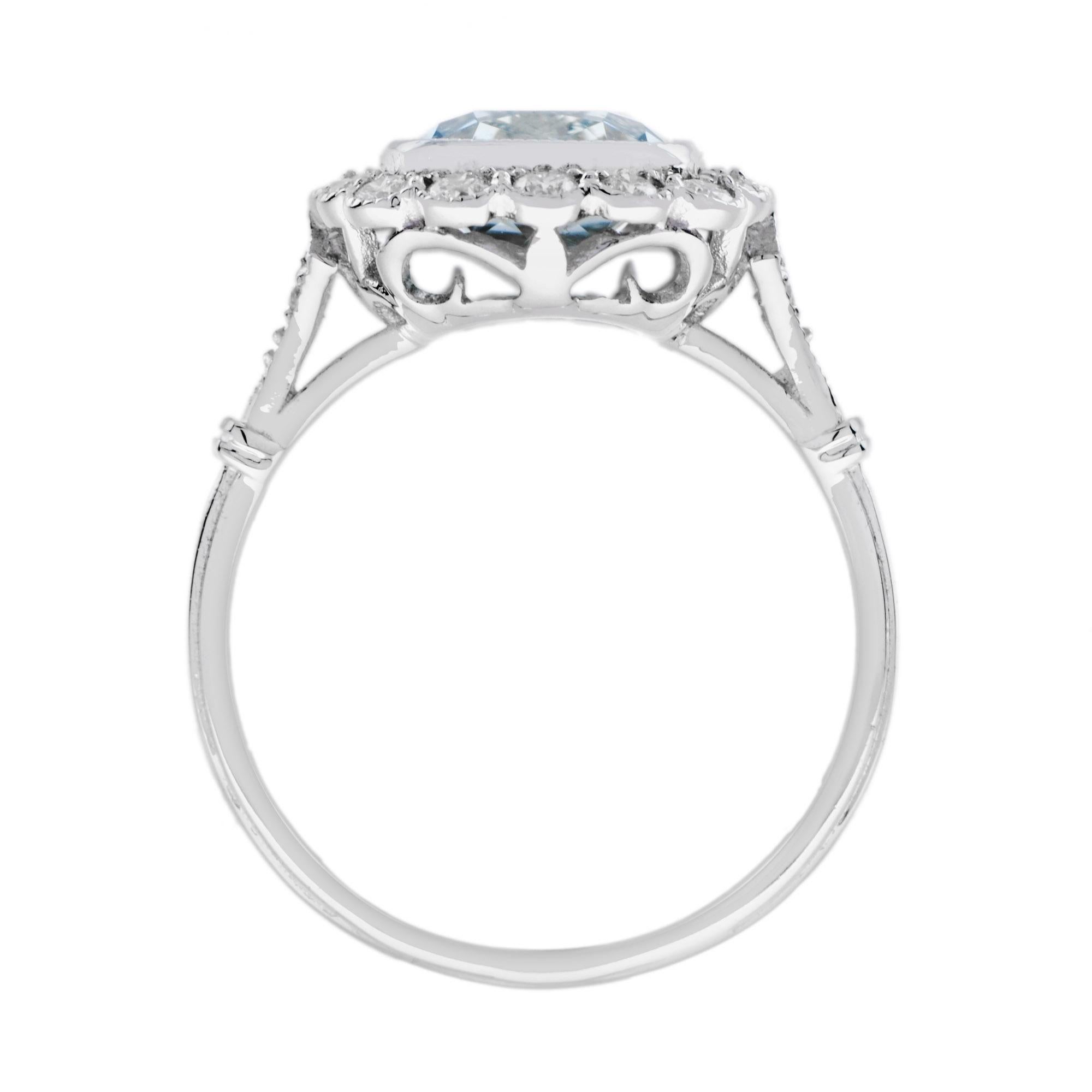 Cushion Blue Aquamarine & Diamond Halo Set 18K White Gold Vintage Style Ring In condizioni Nuovo in vendita a Oakton, VA