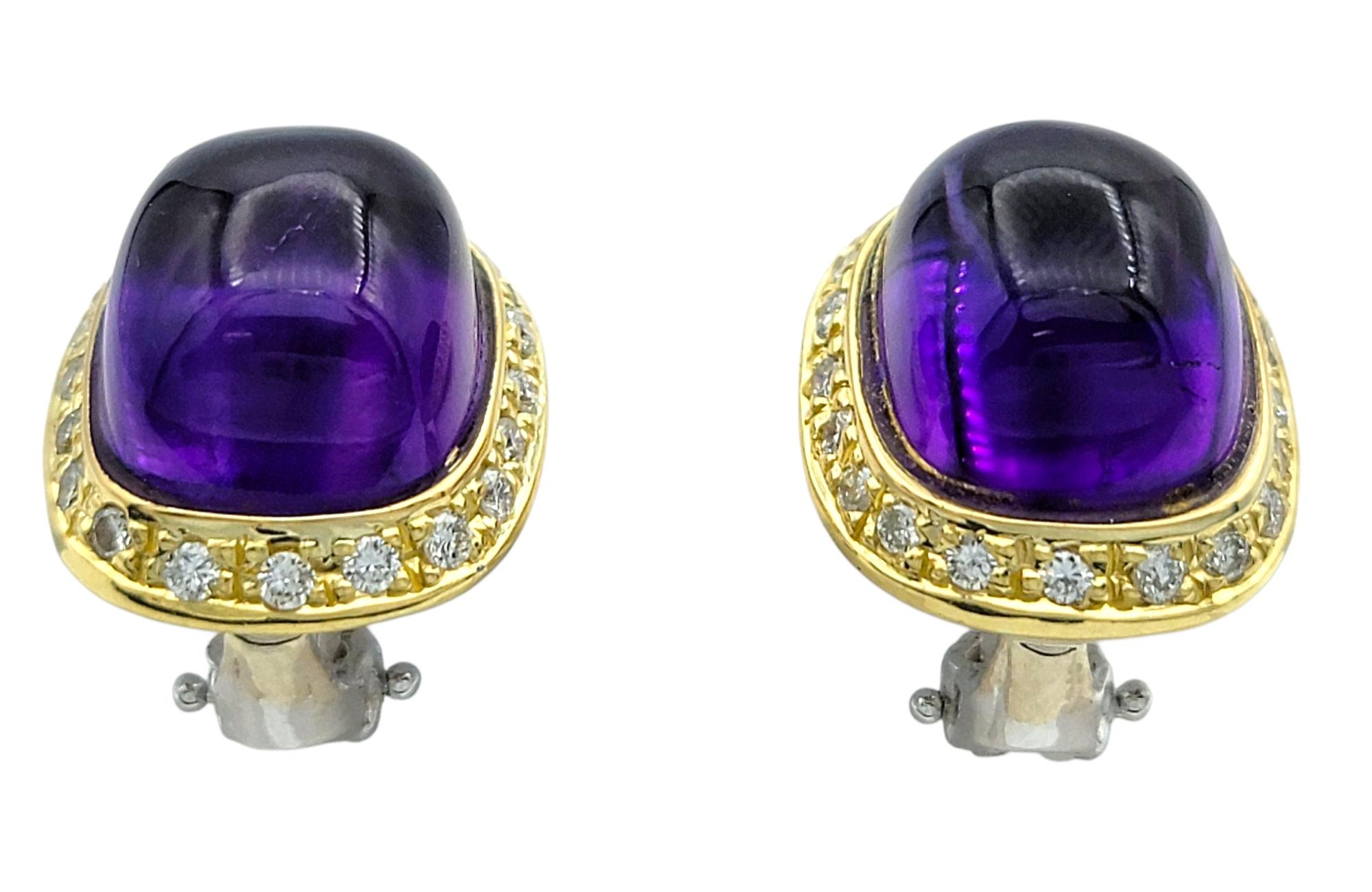 Taille cabochon Clous d'oreilles en or jaune 18 carats avec améthyste cabochon coussin et halo de diamants en vente