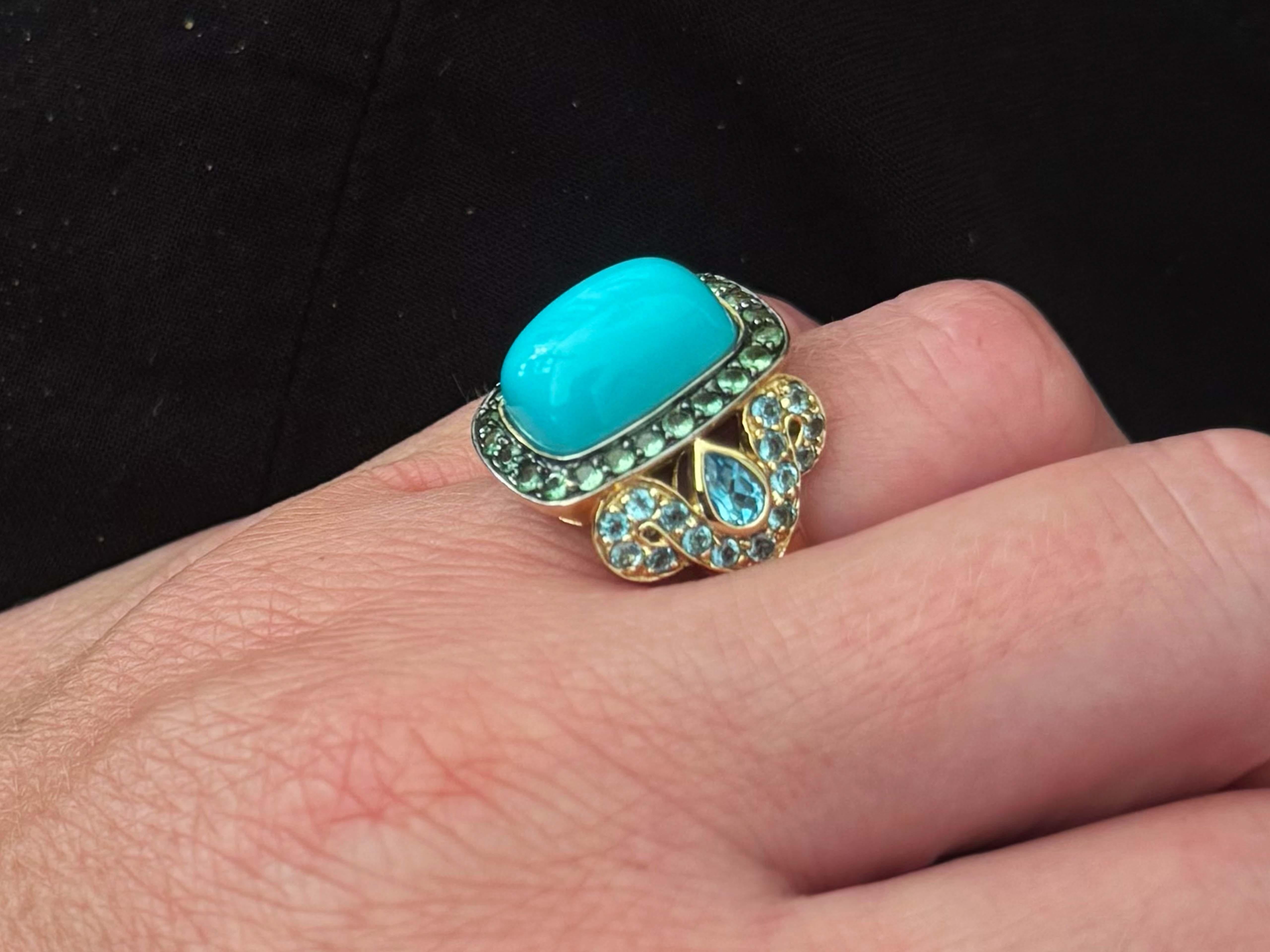 Women's or Men's Cushion Cabochon Turquoise Peridot and Blue Topaz Ring 14k Yellow Gold For Sale