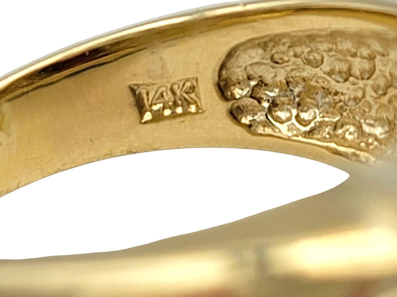 Bague cocktail grenat et diamant, taille coussin, or jaune 14 carats en vente 1
