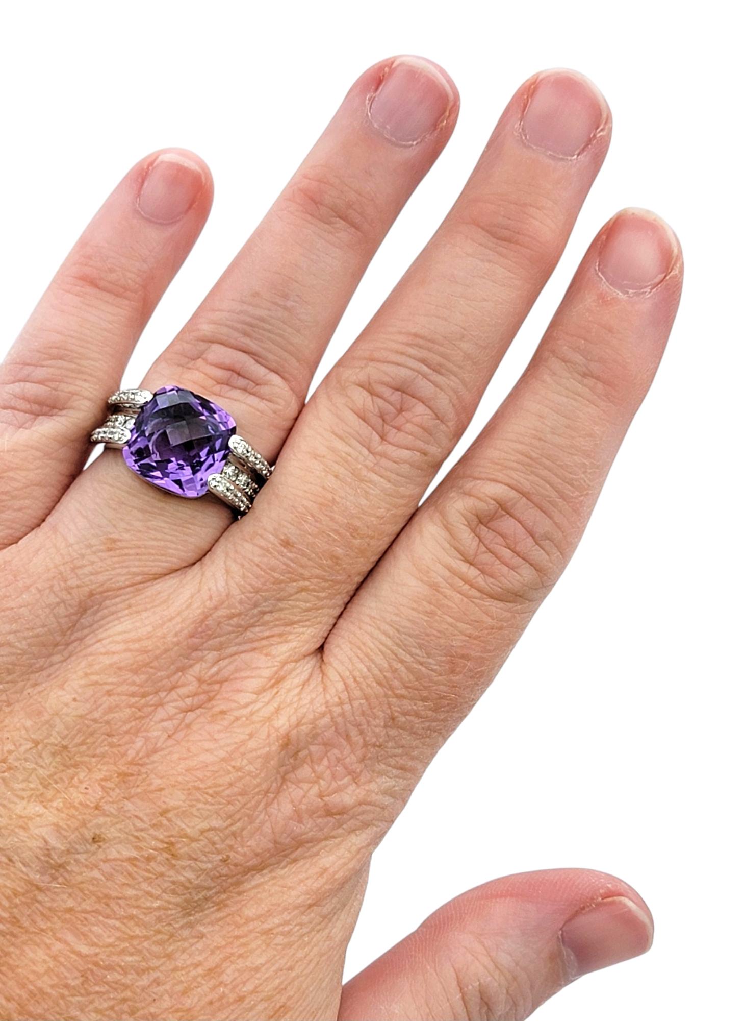 Bague de cocktail en or blanc 14 carats, améthyste et diamant, taille coussin en damier en vente 4