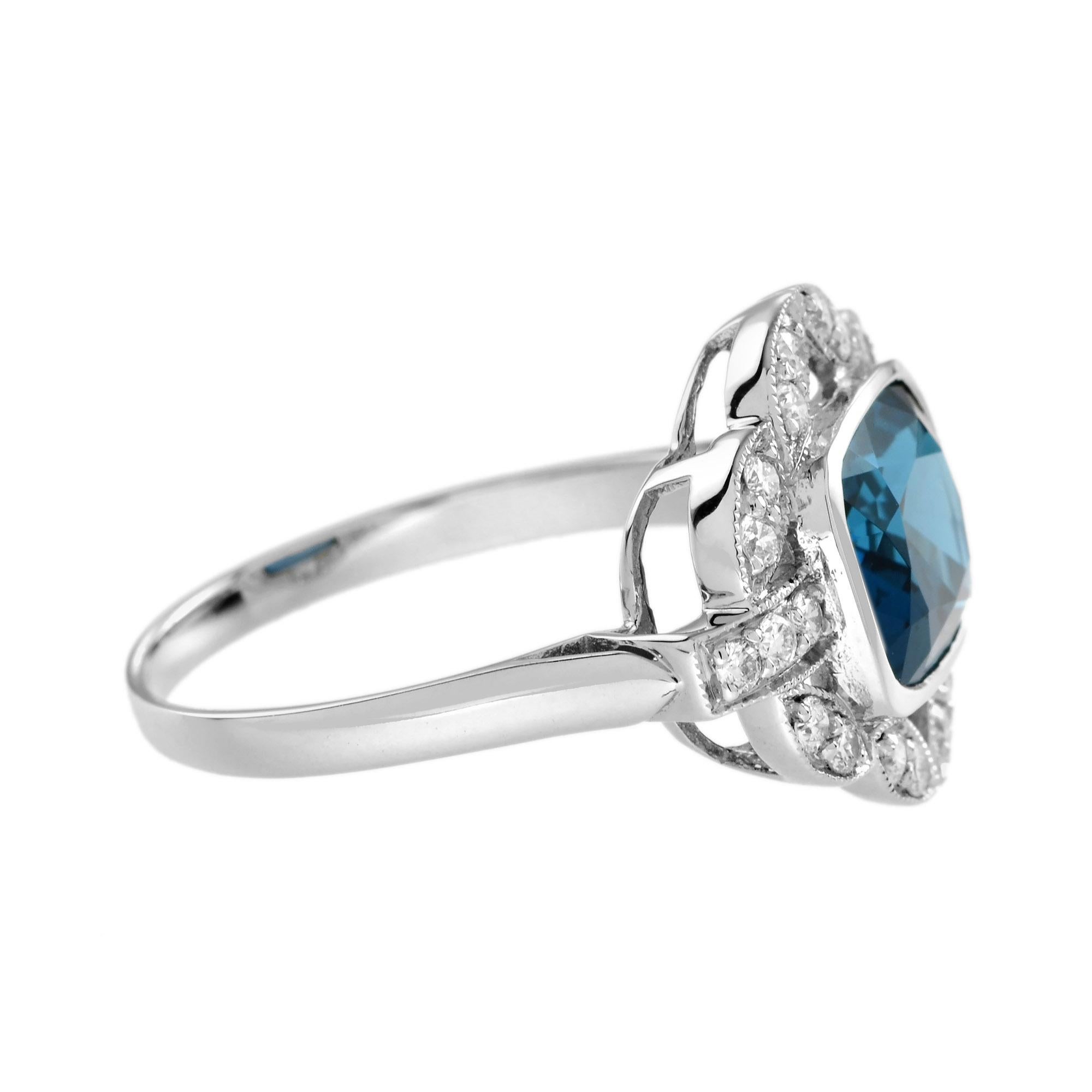 Taille émeraude Bague de fiançailles de style Art déco en forme de coussin Topaze bleue de Londres et diamant en vente