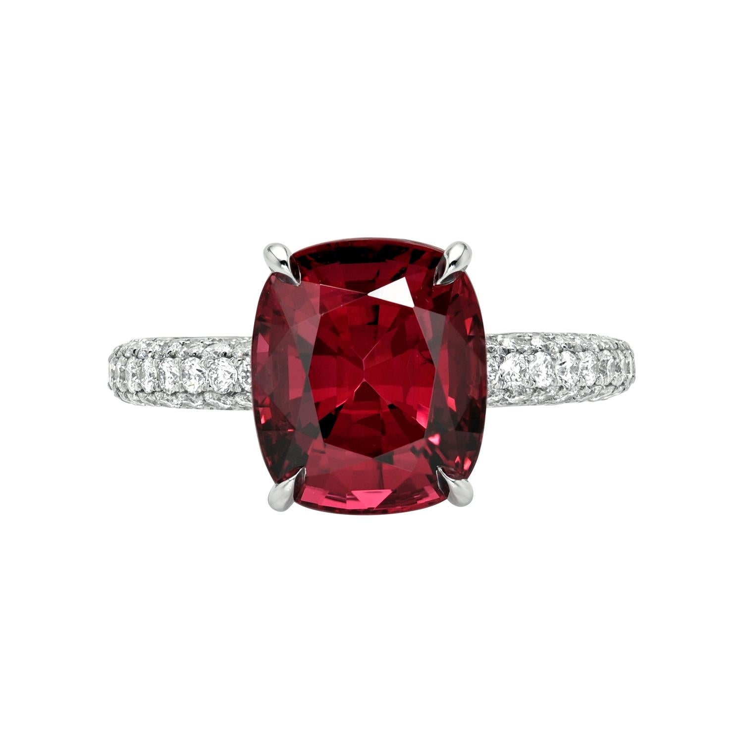 Verlobungsring mit rotem Spinell im Kissenschliff, 5,13 Karat, aus Platin mit Pavé-Diamanten im Angebot 9