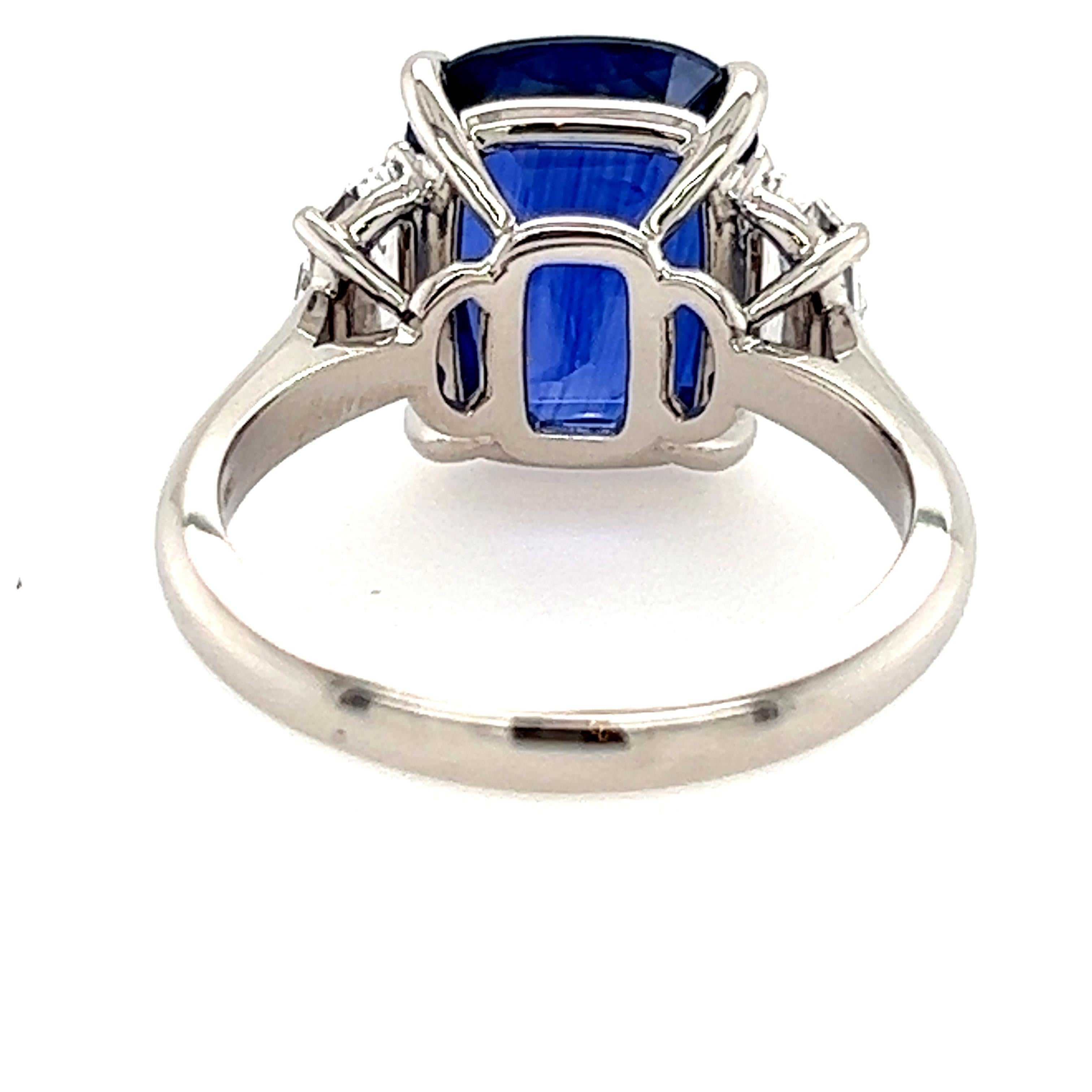 Cushion Cut 6.94 Carat Ceylon Blue Sapphire Ring In Excellent Condition In New Orleans, LA