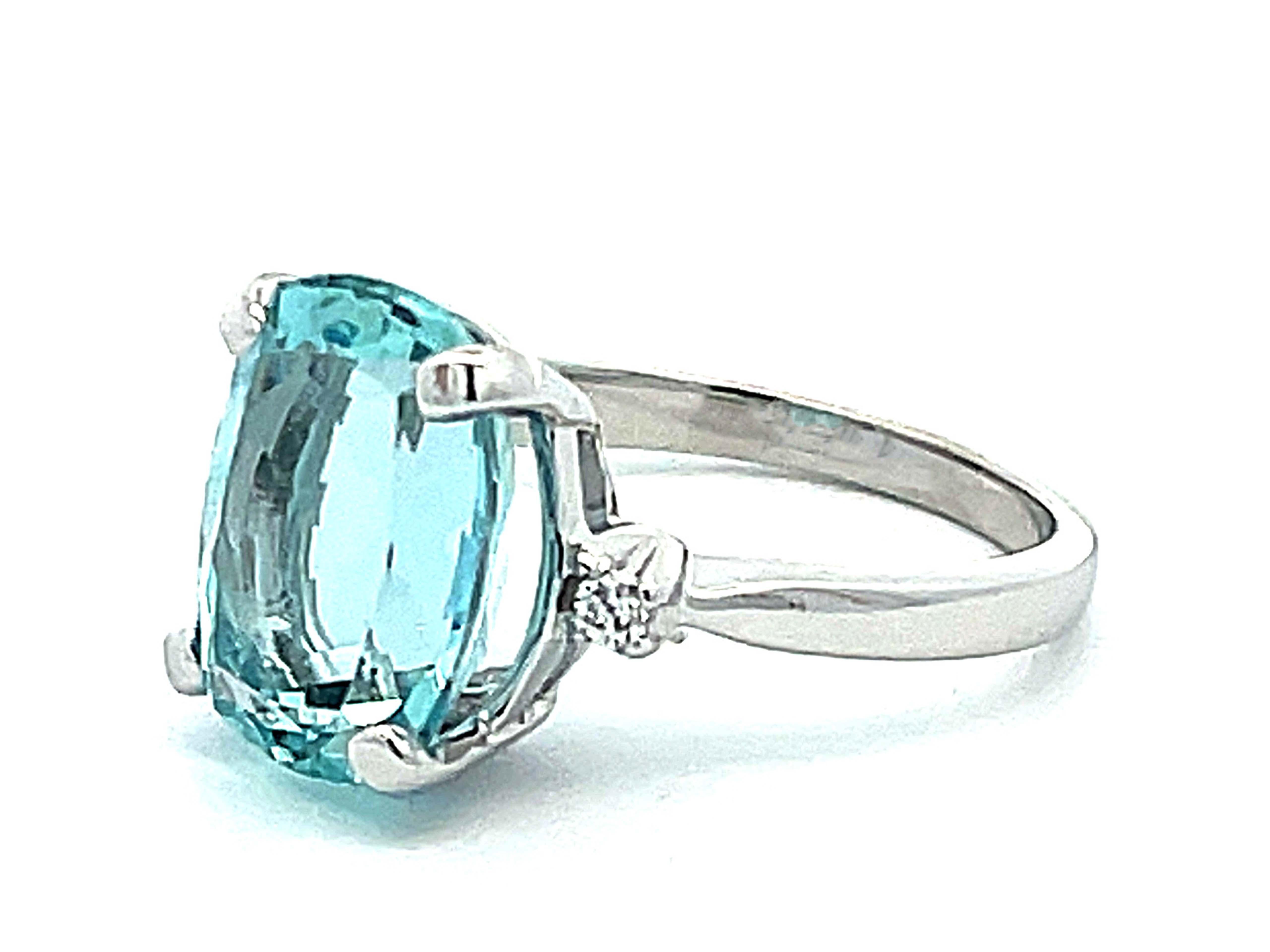 Women's Cushion Cut Aquamarine and Diamond Ring in 14k White Gold For Sale