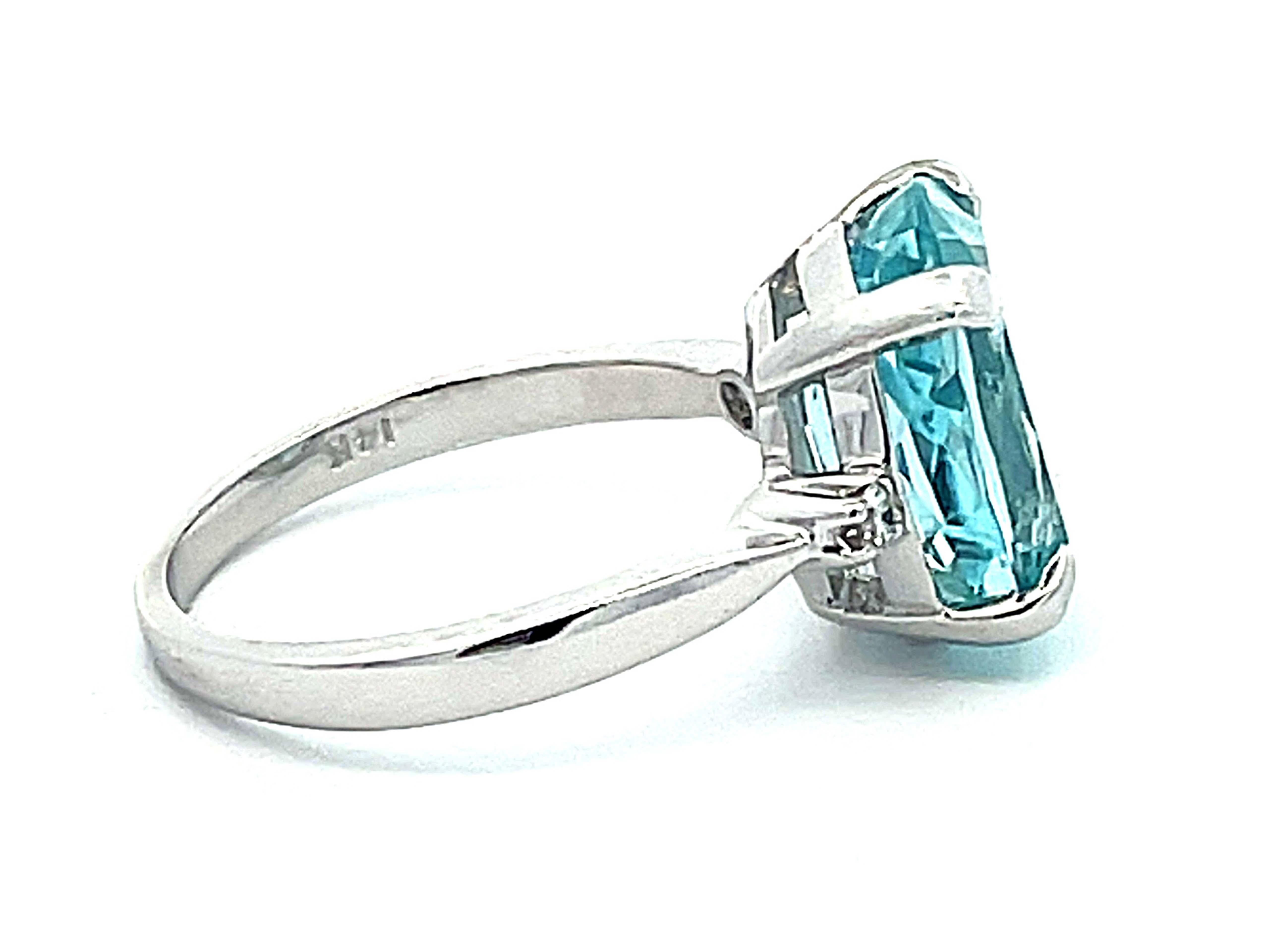 Cushion Cut Aquamarine and Diamond Ring in 14k White Gold For Sale 1