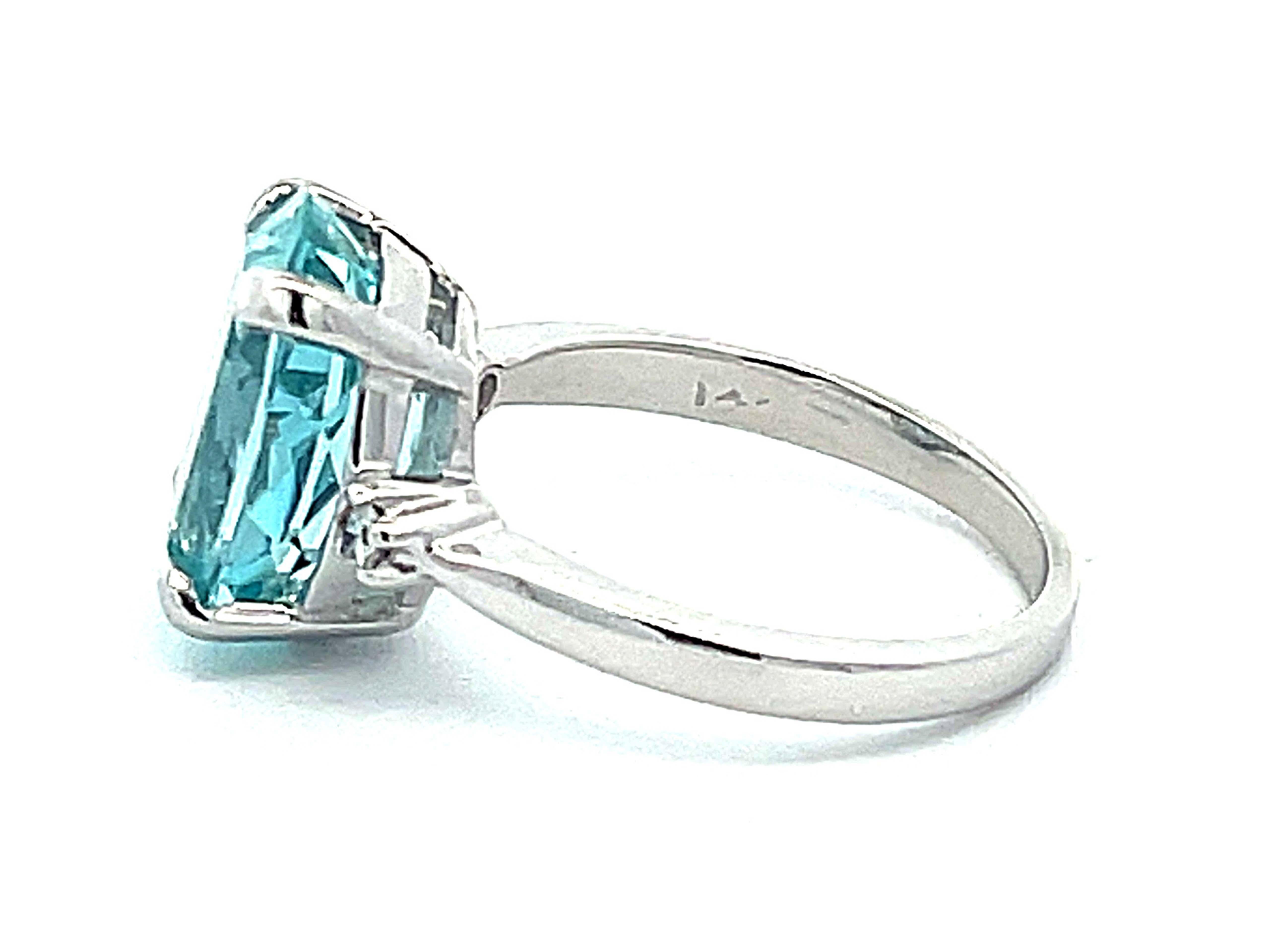 Cushion Cut Aquamarine and Diamond Ring in 14k White Gold For Sale 2