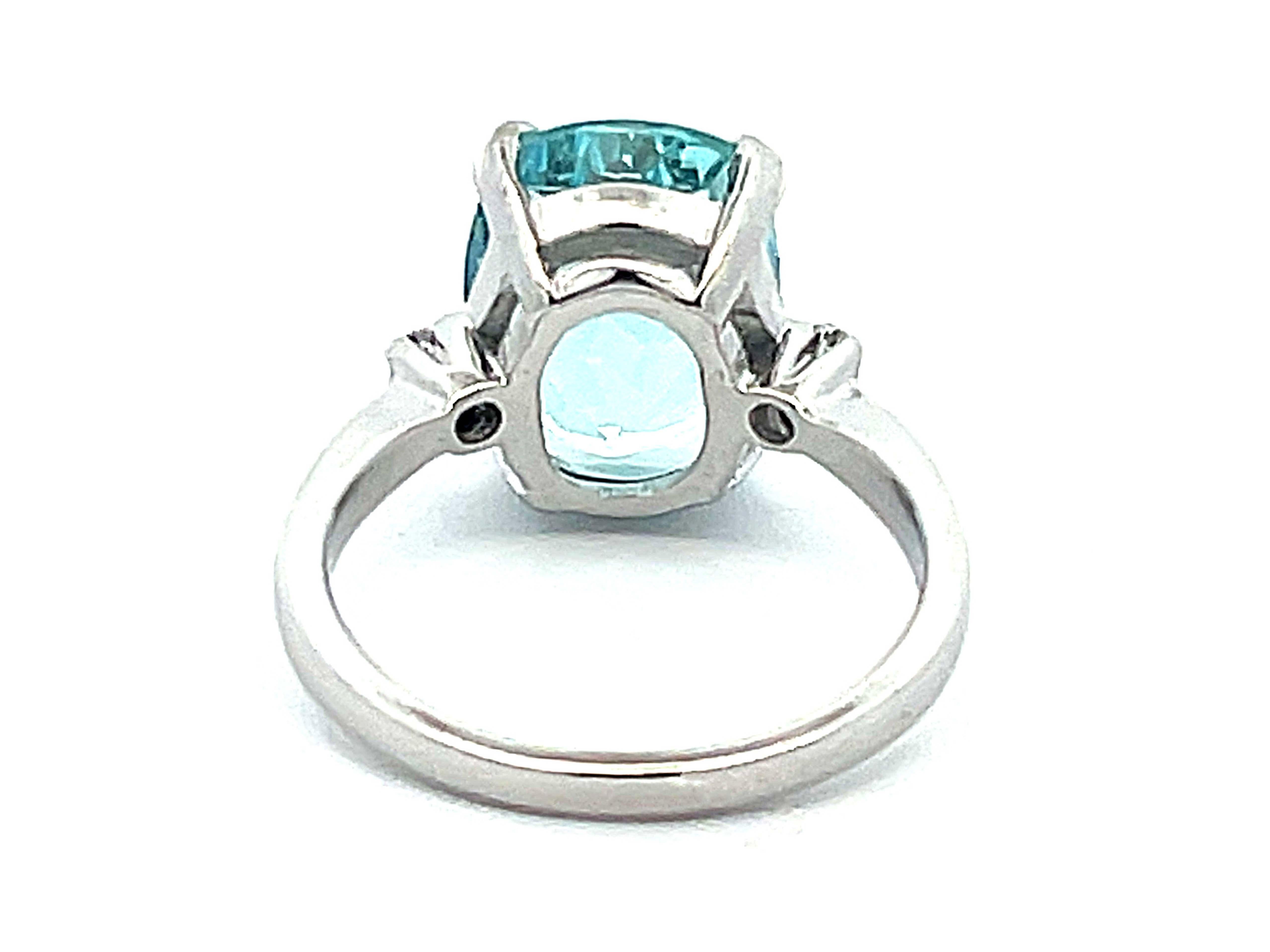 Cushion Cut Aquamarine and Diamond Ring in 14k White Gold For Sale 3