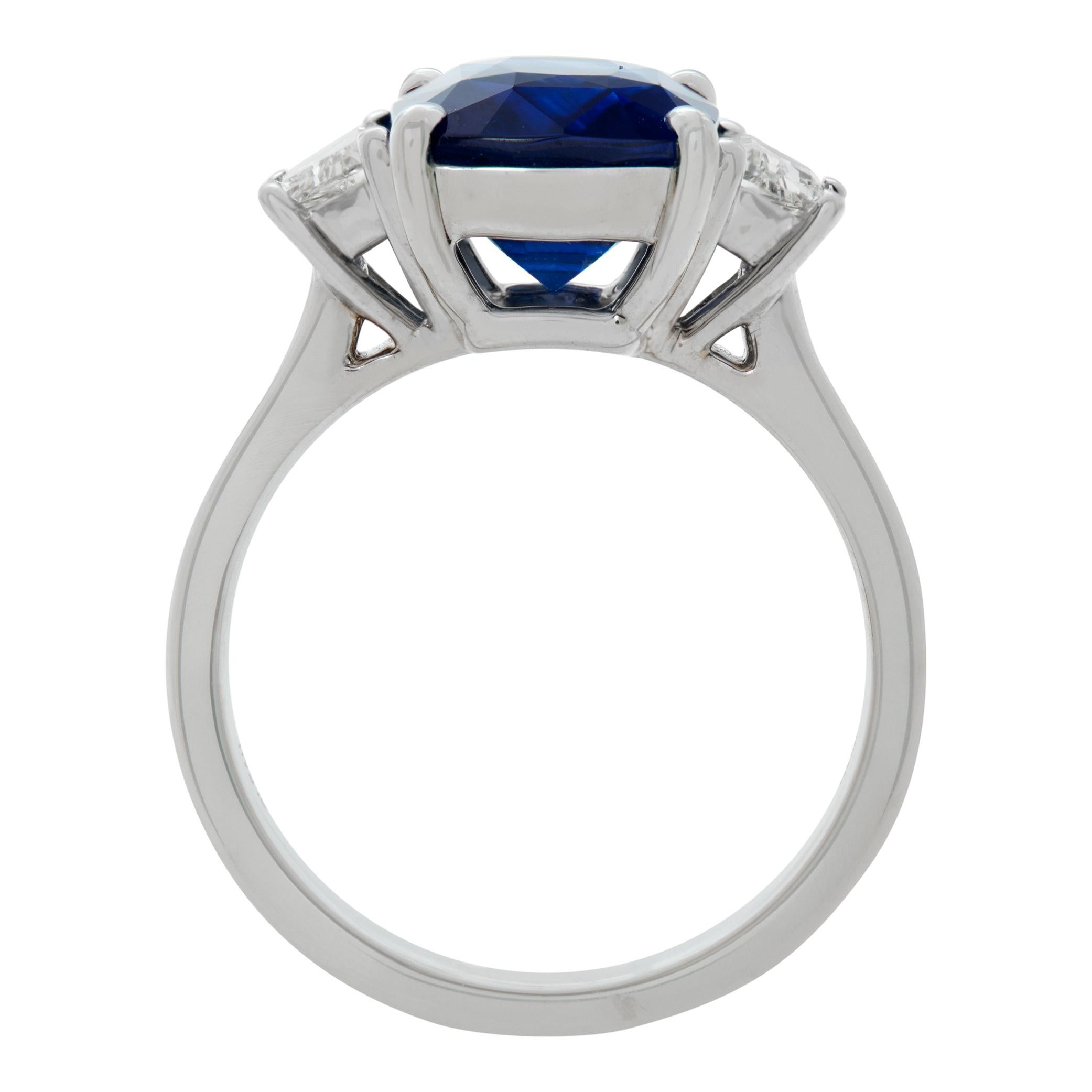 Women's or Men's Cushion cut blue Sapphire & diamonds ring set in white gold