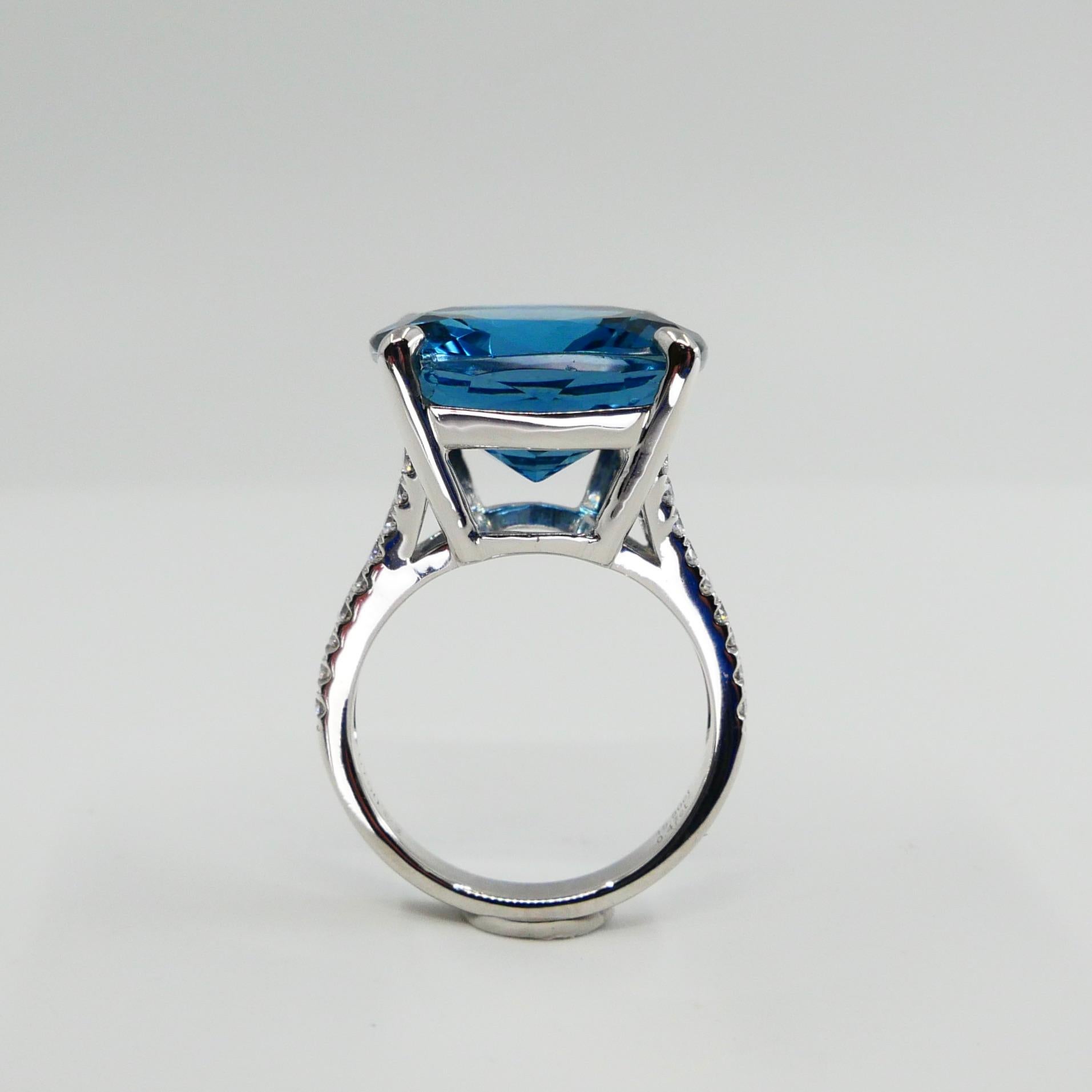 Cushion Cut Blue Topaz 15.80 Carat and Diamond Cocktail Ring, Big Statement In New Condition In Hong Kong, HK