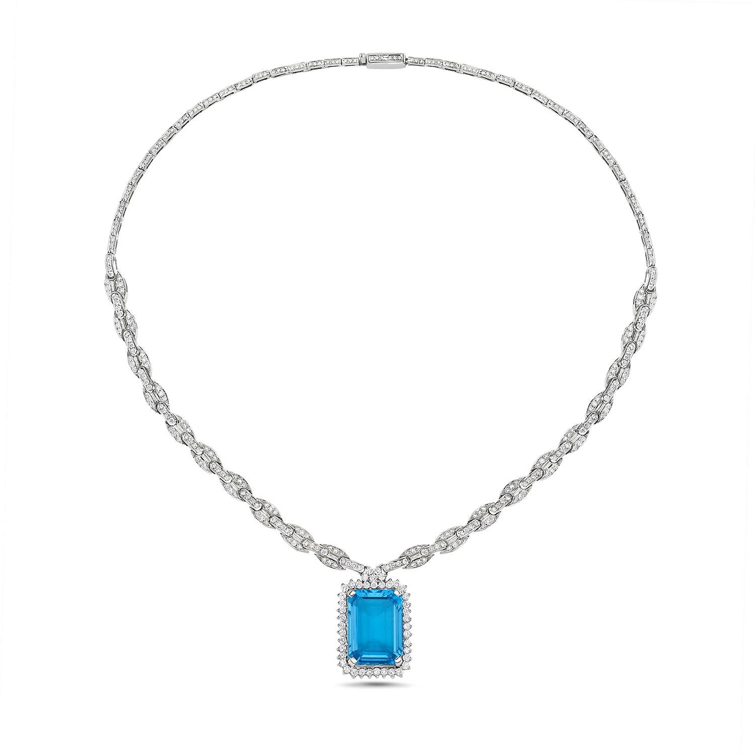 Octogen Cut Blue Topaz Necklace Linked with Pave Diamonds Made in 18k White Gold In New Condition For Sale In New York, NY