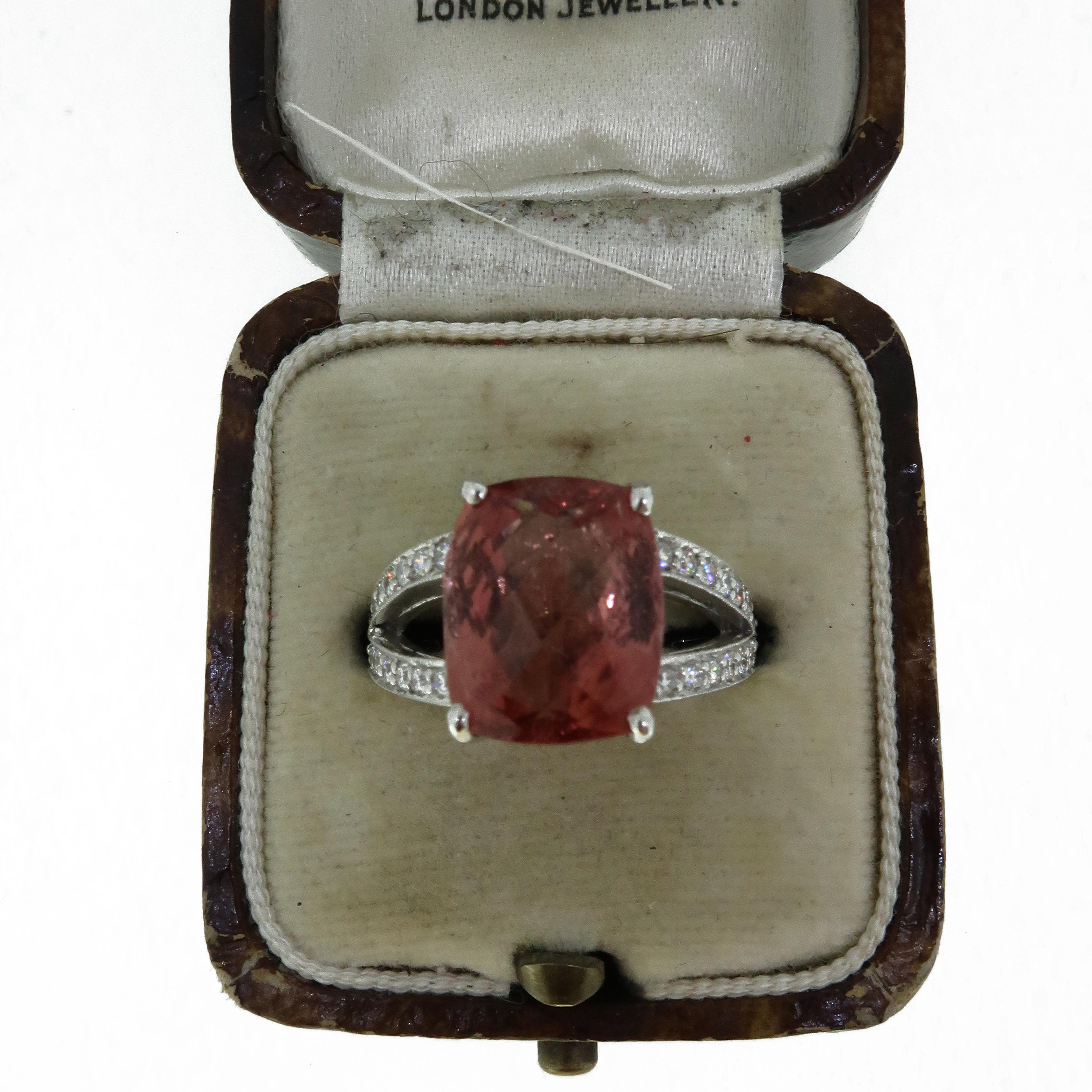 Cushion Cut Checkerboard Pink Tourmaline and Diamond Cocktail Ring 18 Karat For Sale 1