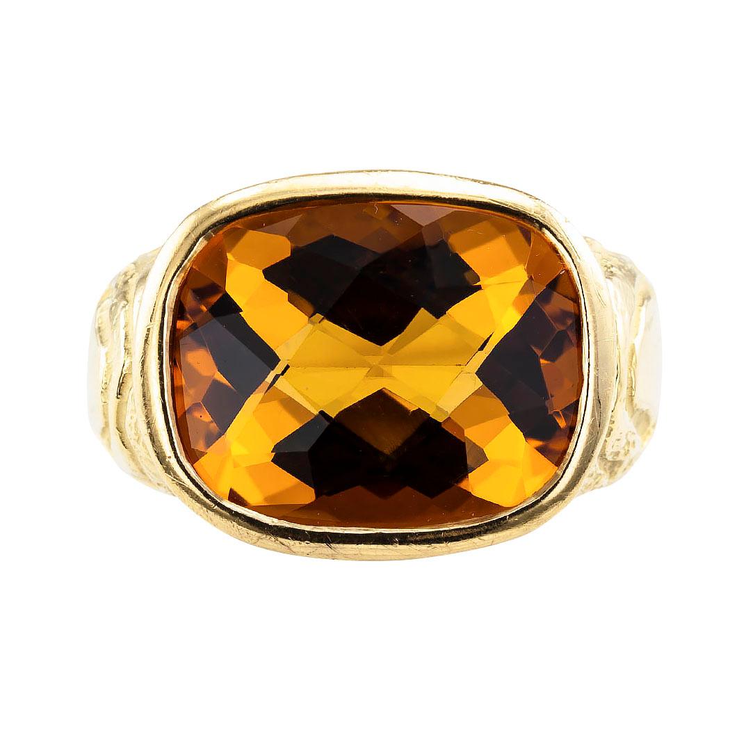 Contemporary Cushion Cut Citrine Yellow Gold Ring For Sale