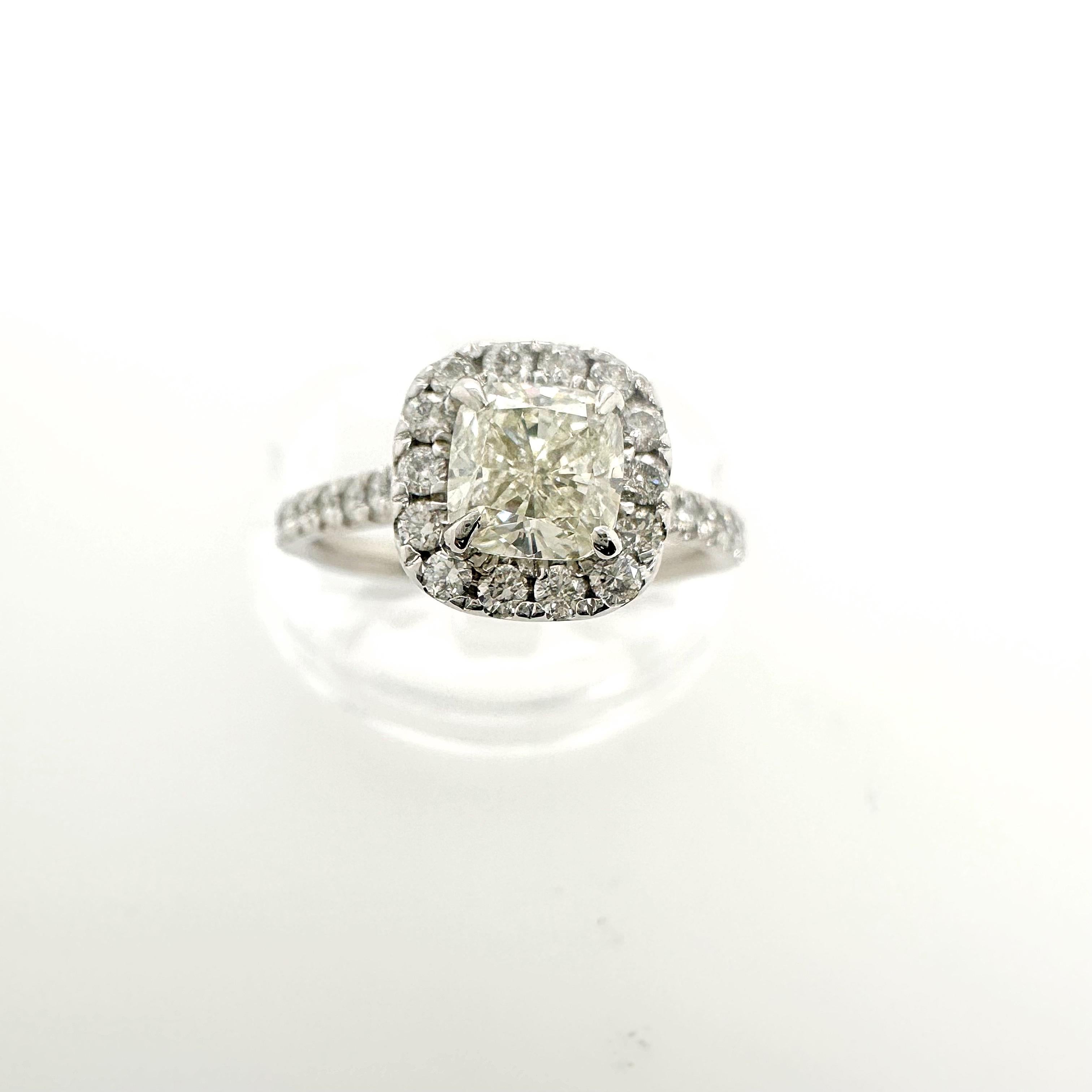 Cushion Cut Diamond 0.85 cts J SI1 Halo Engagement Ring EGL USA 14K White Gold For Sale 2