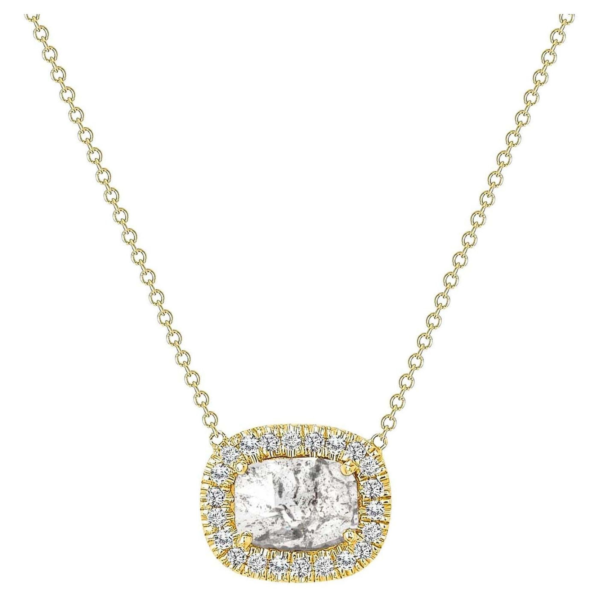 Collier à pendentif halo en or 14K avec diamant taillé en coussin