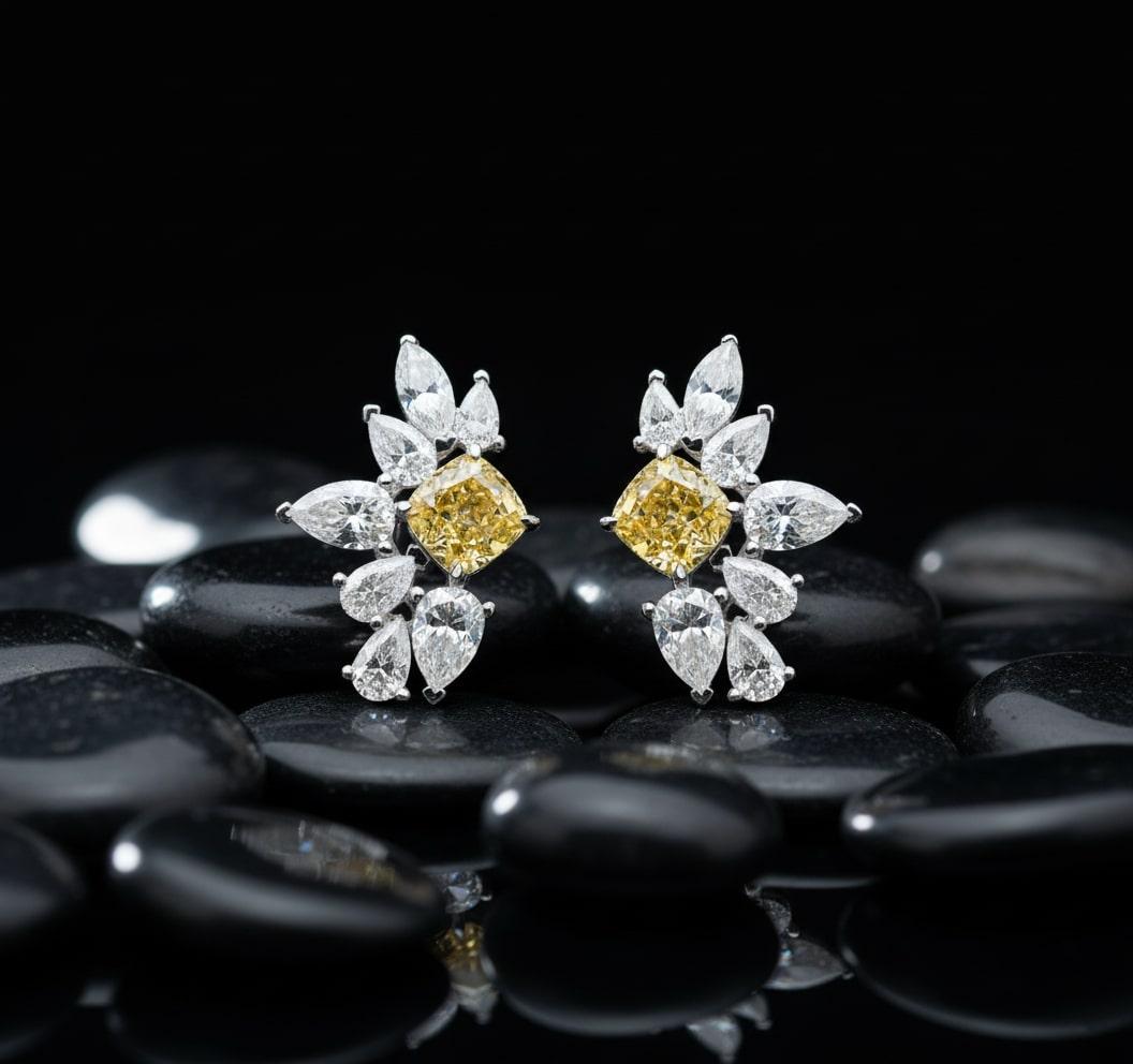 Moderne Boucles d'oreilles Marquise en or 14K (ou 18k sur demande) avec diamant taillé en coussin en vente